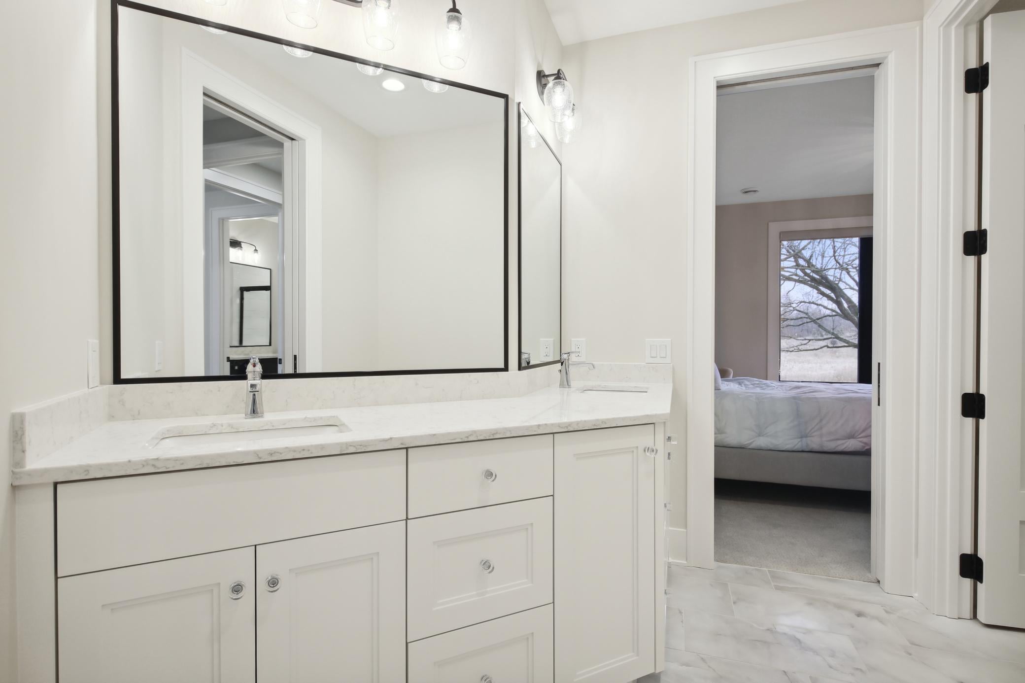 Eagan, Minnesota, 55123, United States, 5 Bedrooms Bedrooms, ,6 BathroomsBathrooms,Residential,Active,1944081