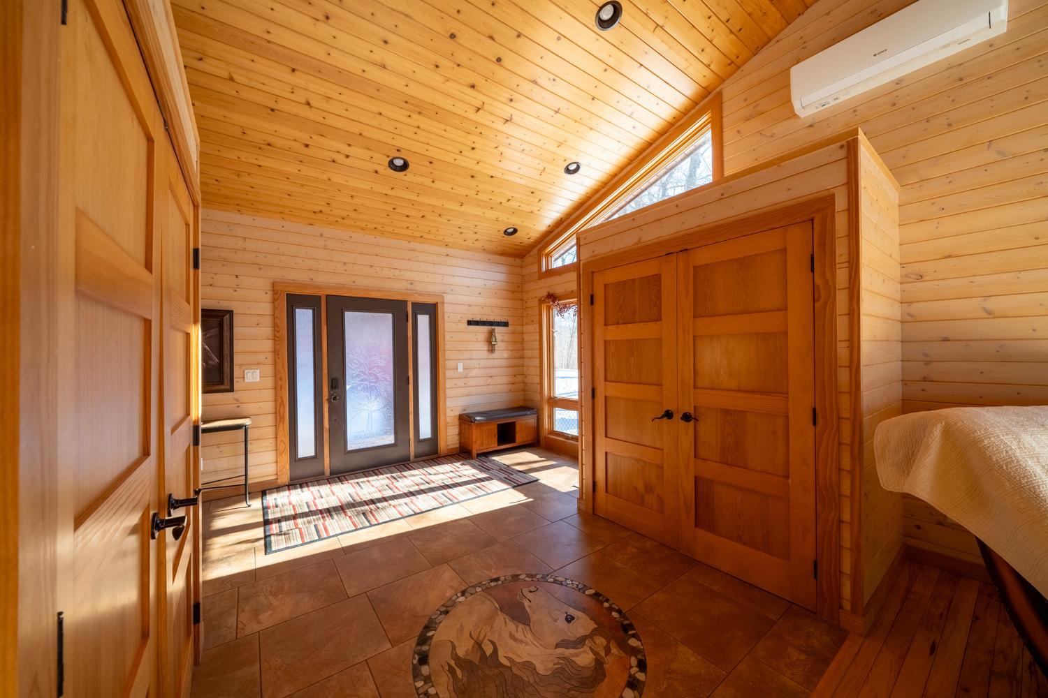 Detroit Lakes, Minnesota, 56501, United States, 3 Bedrooms Bedrooms, ,2 BathroomsBathrooms,Residential,Active,2017453