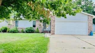 875 W 2ND ST, ZUMBROTA, MN 55992 - Image 1