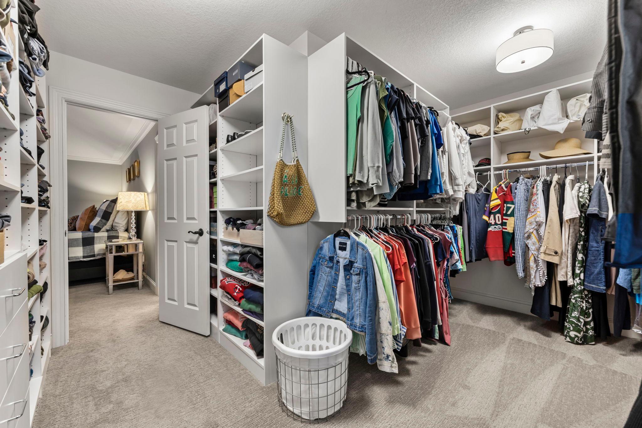 Eden Prairie, Minnesota, 55347, United States, 5 Bedrooms Bedrooms, ,6 BathroomsBathrooms,Residential,Active,1997621