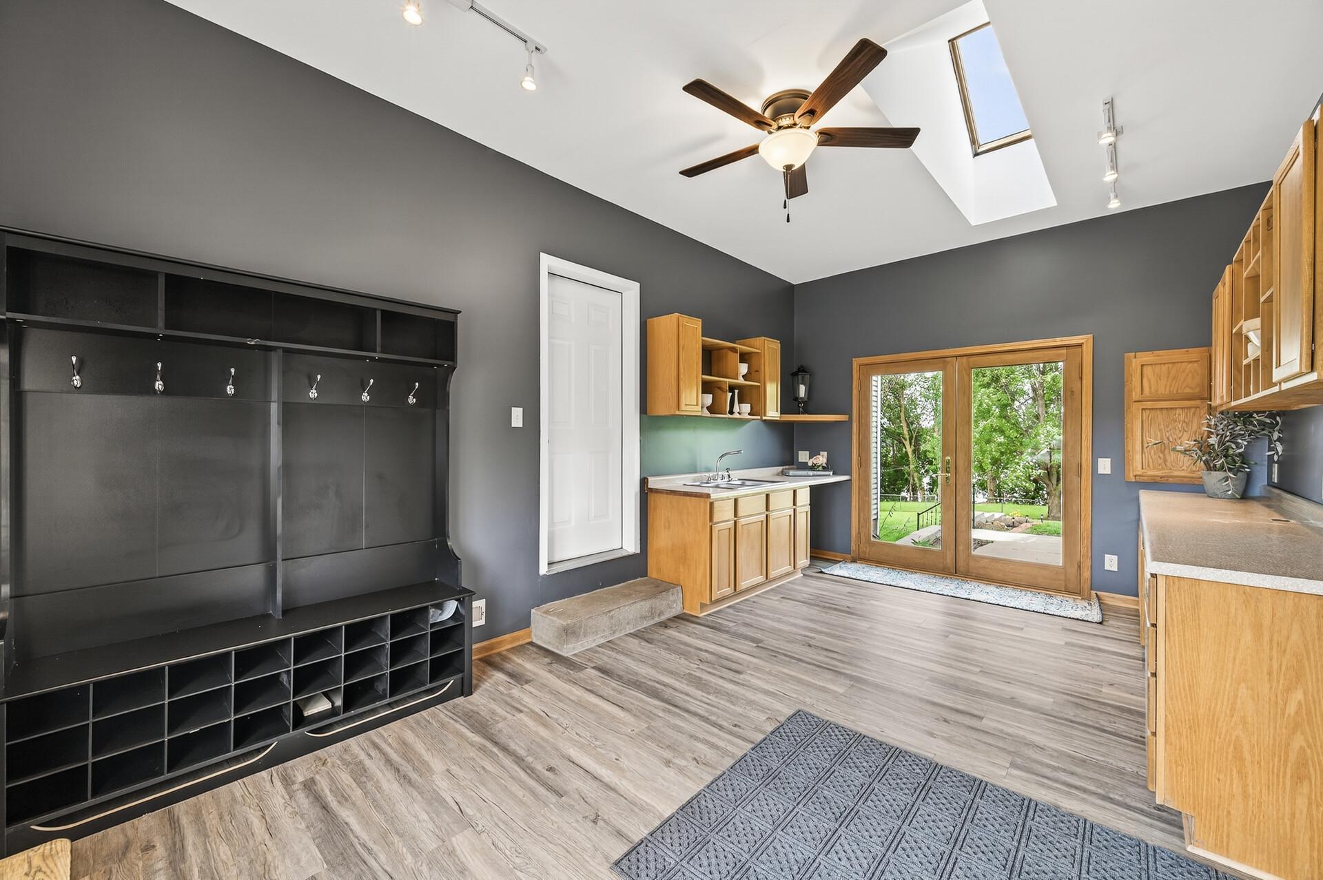 Lindstrom, Minnesota, 55045, United States, 5 Bedrooms Bedrooms, ,4 BathroomsBathrooms,Residential,Active,1920250