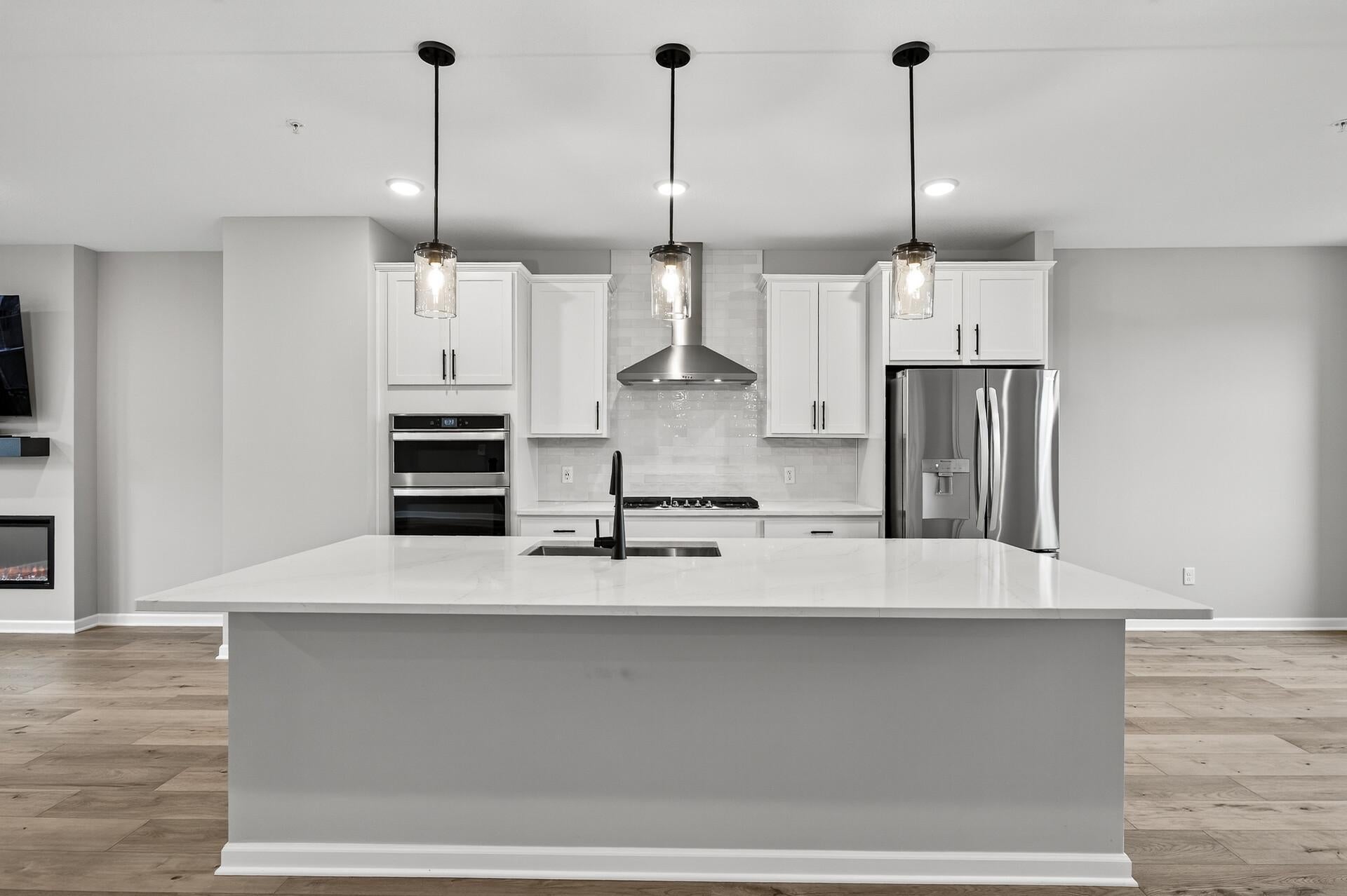 Saint Paul, Minnesota, 55116, United States, 4 Bedrooms Bedrooms, ,4 BathroomsBathrooms,Residential,Active,2003561