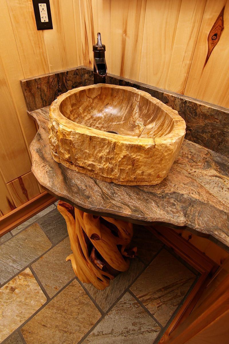 Hayward, Wisconsin, 54843, United States, 4 Bedrooms Bedrooms, ,4 BathroomsBathrooms,Residential,Active,1868126