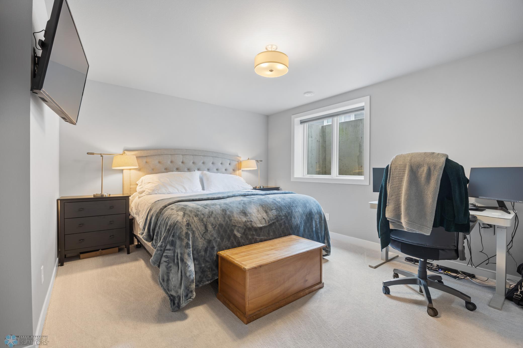 Oxbow, North Dakota, 58047, United States, 5 Bedrooms Bedrooms, ,3 BathroomsBathrooms,Residential,Active,1926894