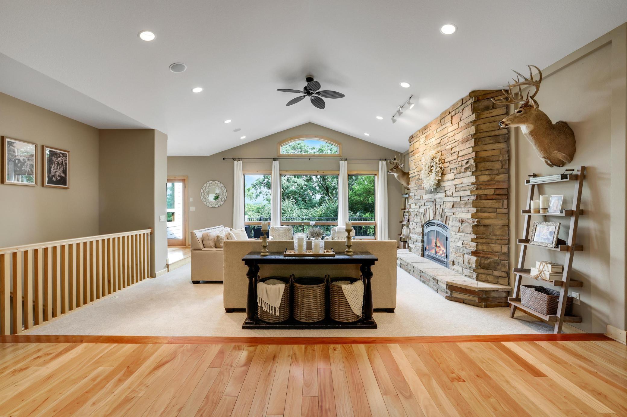 Prescott, Wisconsin, 54021, United States, 5 Bedrooms Bedrooms, ,4 BathroomsBathrooms,Residential,Active,1922293