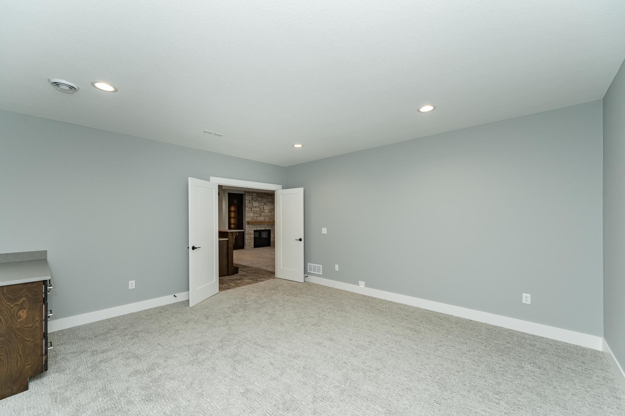 Rochester, Minnesota, 55902, United States, 5 Bedrooms Bedrooms, ,6 BathroomsBathrooms,Residential,Active,1892599