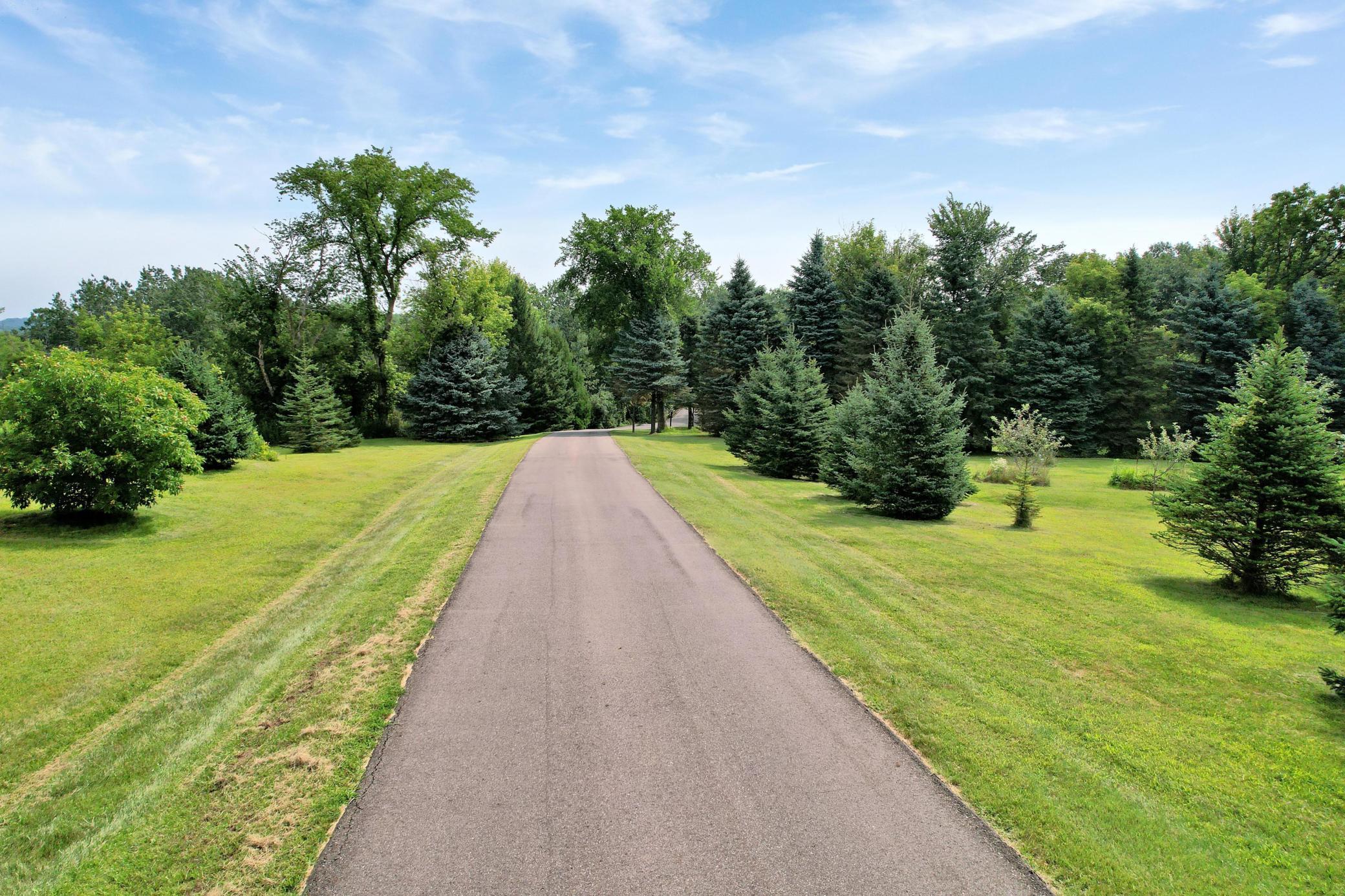 Prescott, Wisconsin, 54021, United States, 5 Bedrooms Bedrooms, ,4 BathroomsBathrooms,Residential,Active,1922293