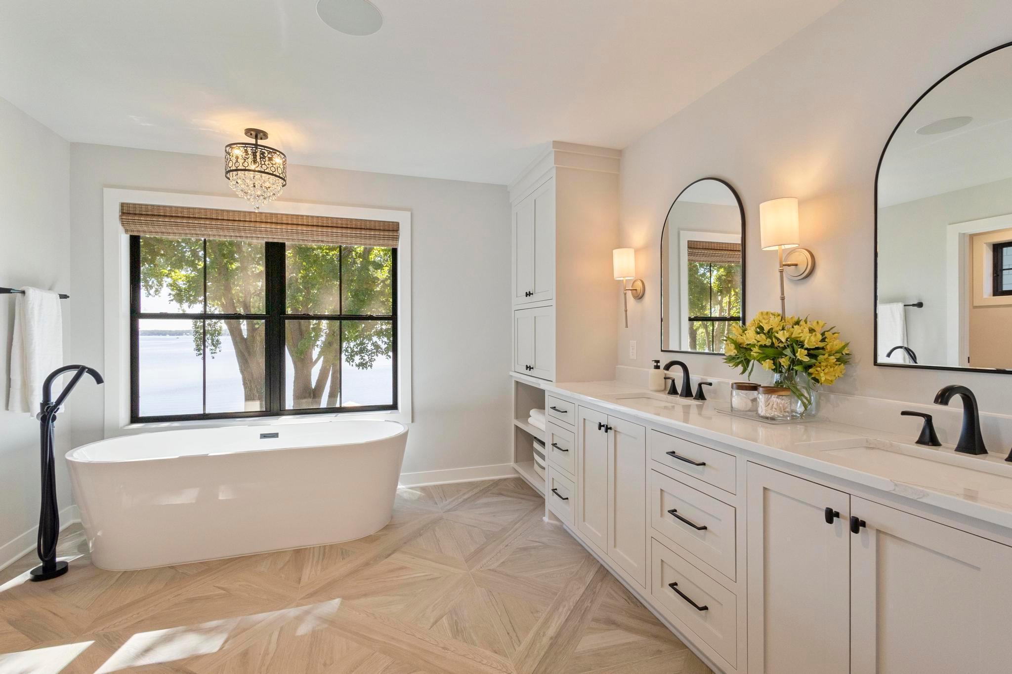 Excelsior, Minnesota, 55331, United States, 5 Bedrooms Bedrooms, ,5 BathroomsBathrooms,Residential,Active,1880009