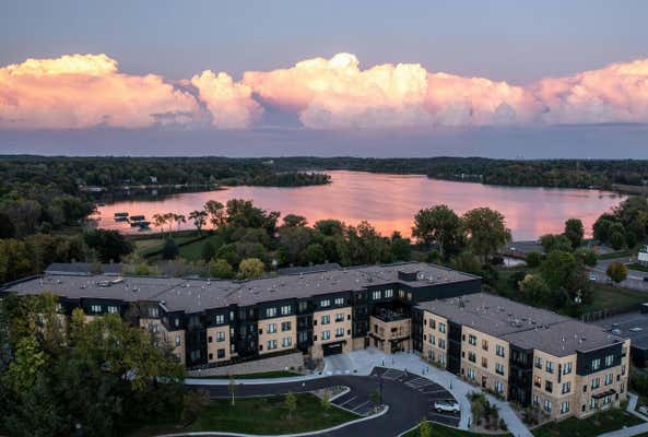 1948 W WAYZATA BLVD APT 103, LONG LAKE, MN 55356 - Image 1