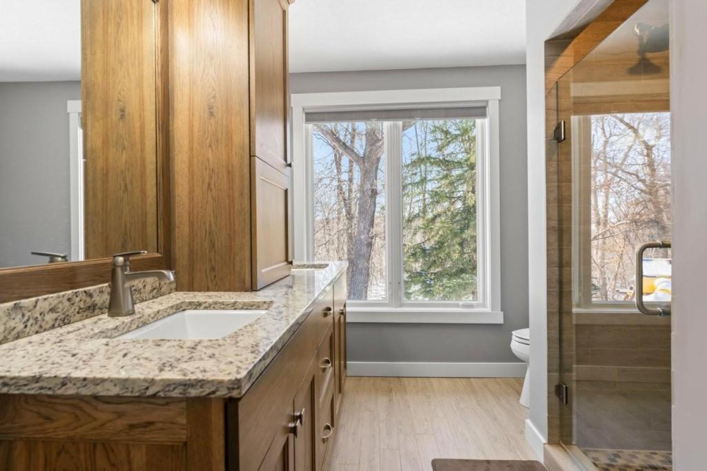 Rochester, Minnesota, 55902, United States, 5 Bedrooms Bedrooms, ,3 BathroomsBathrooms,Residential,Active,1899217