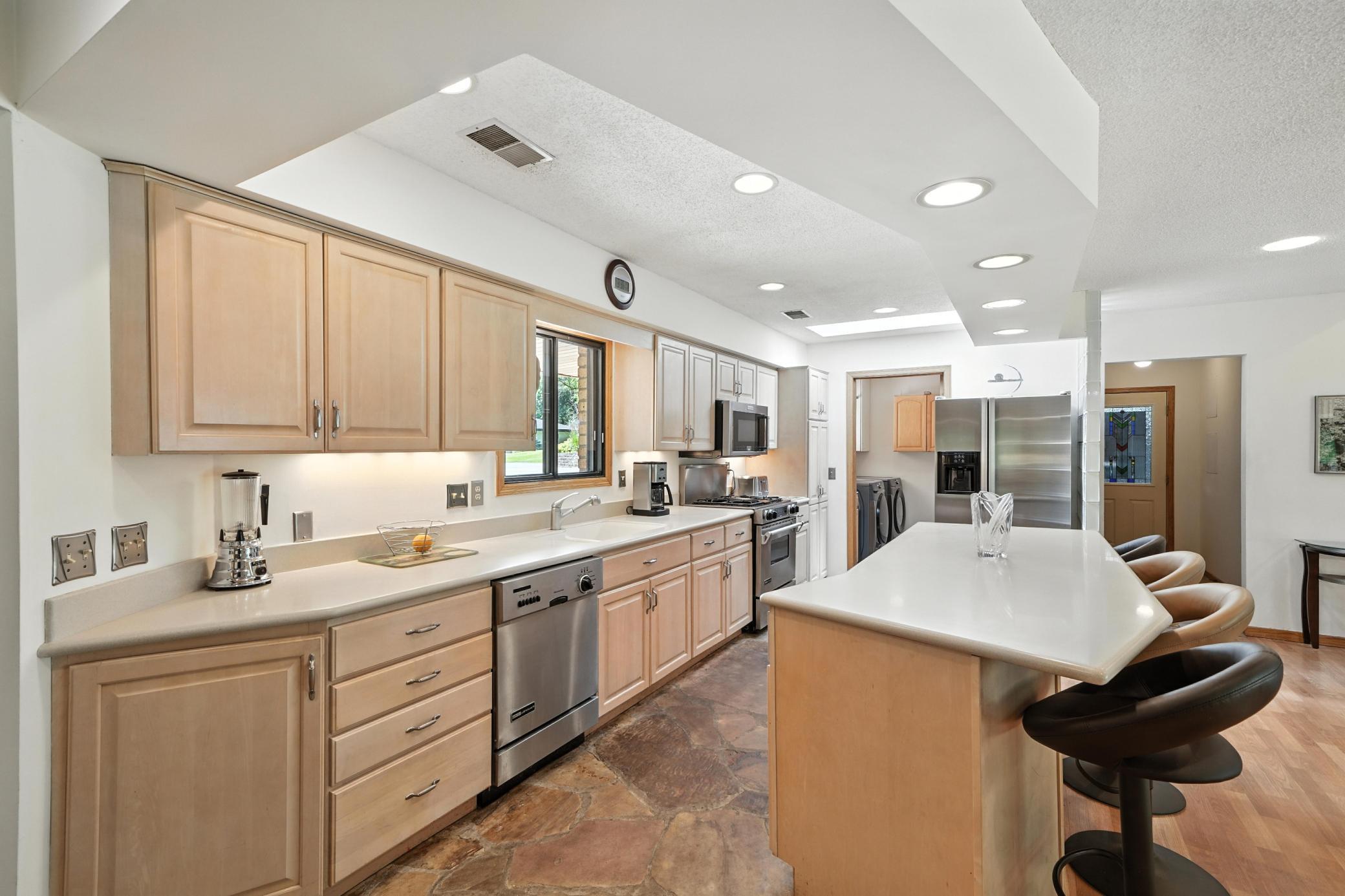 Orono, Minnesota, 55391, United States, 4 Bedrooms Bedrooms, ,3 BathroomsBathrooms,Residential,Active,1999170