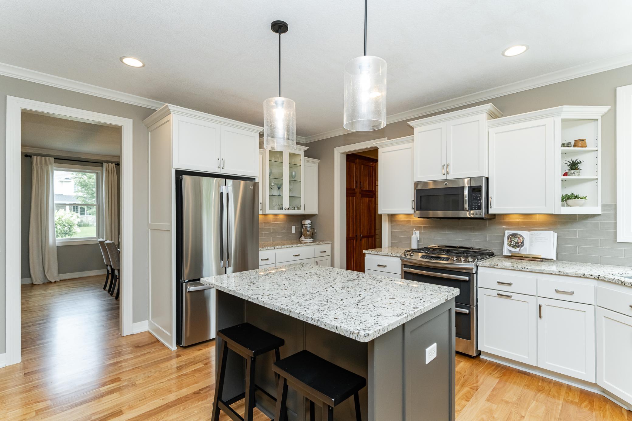 Rochester, Minnesota, 55902, United States, 6 Bedrooms Bedrooms, ,4 BathroomsBathrooms,Residential,Active,1888994