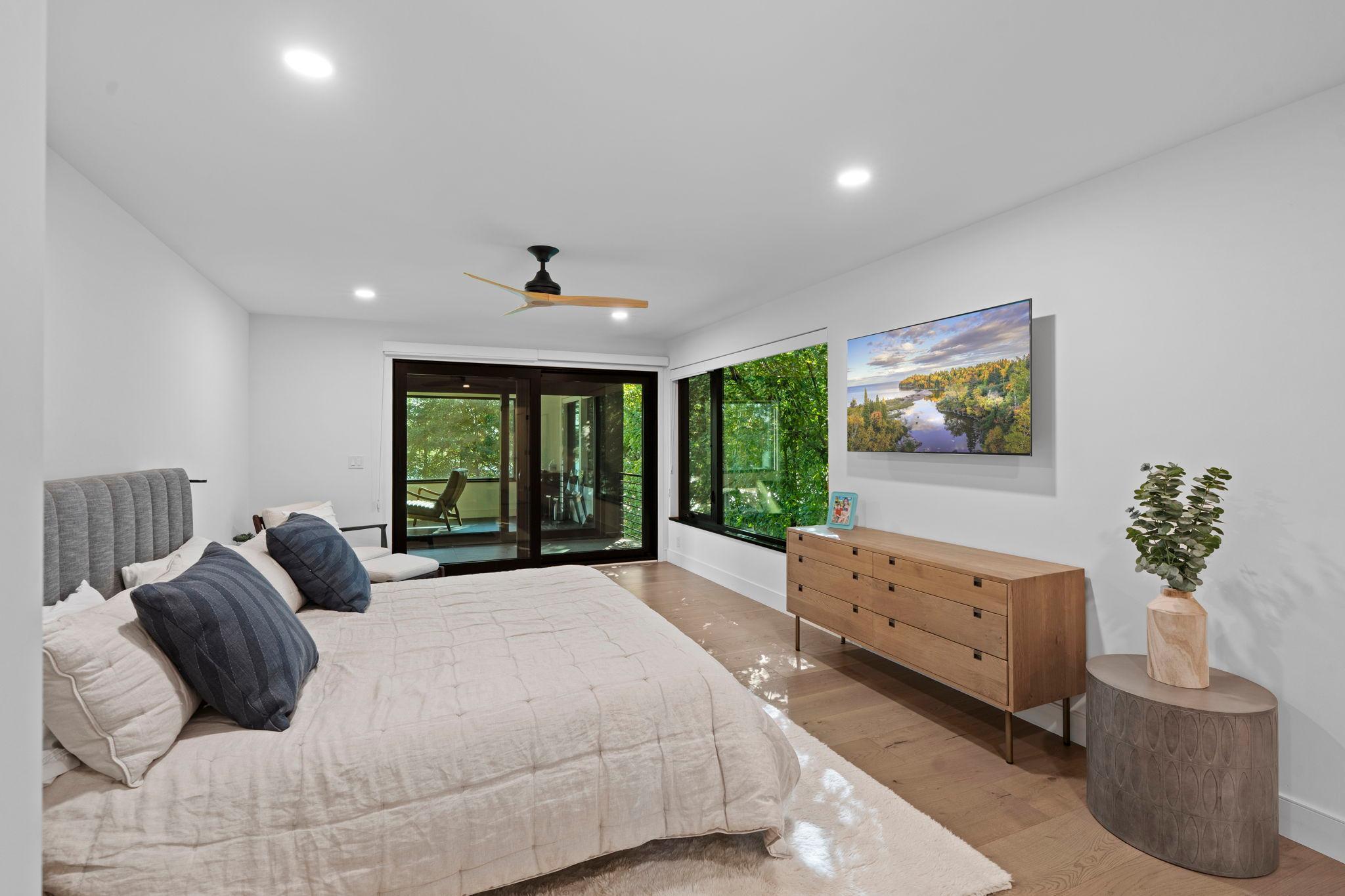 Shakopee, Minnesota, 55379, United States, 5 Bedrooms Bedrooms, ,5 BathroomsBathrooms,Residential,Active,1964254