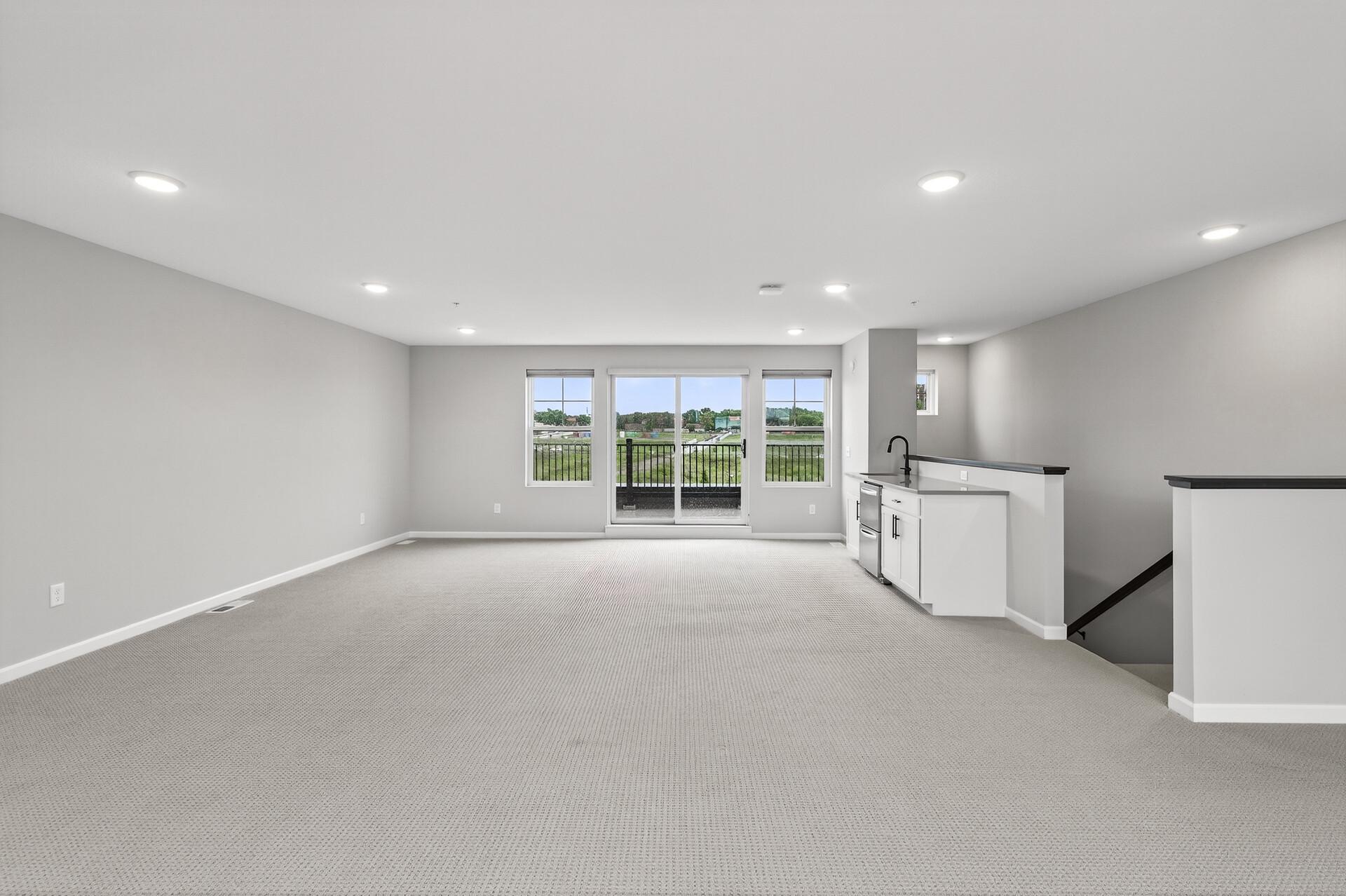 Saint Paul, Minnesota, 55116, United States, 4 Bedrooms Bedrooms, ,4 BathroomsBathrooms,Residential,Active,2003561