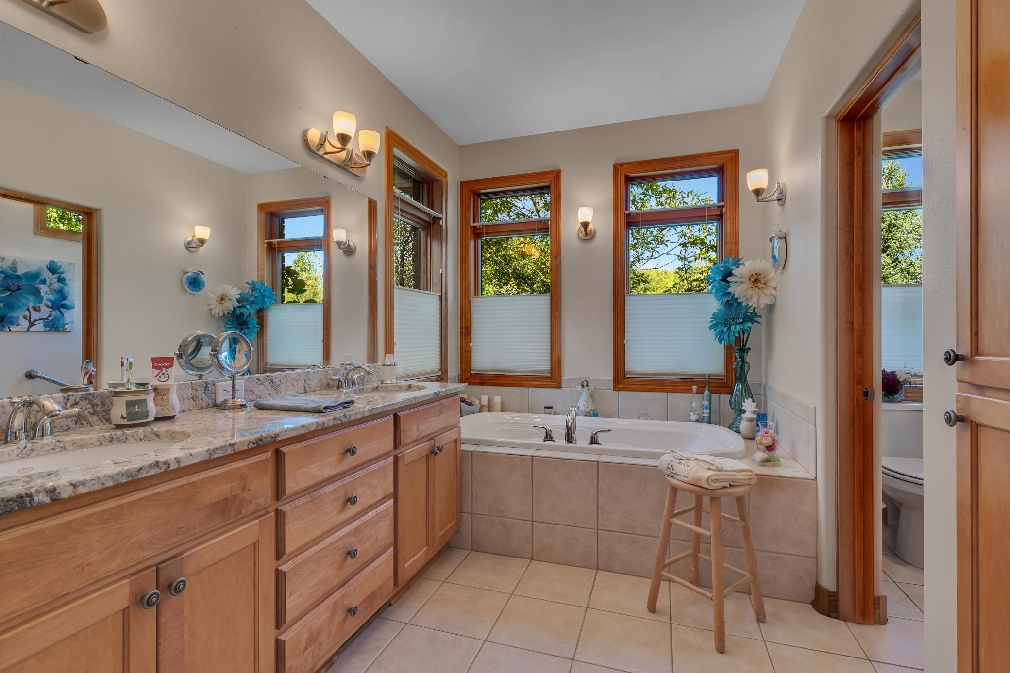 Saint Cloud, Minnesota, 56301, United States, 4 Bedrooms Bedrooms, ,3 BathroomsBathrooms,Residential,Active,1952283