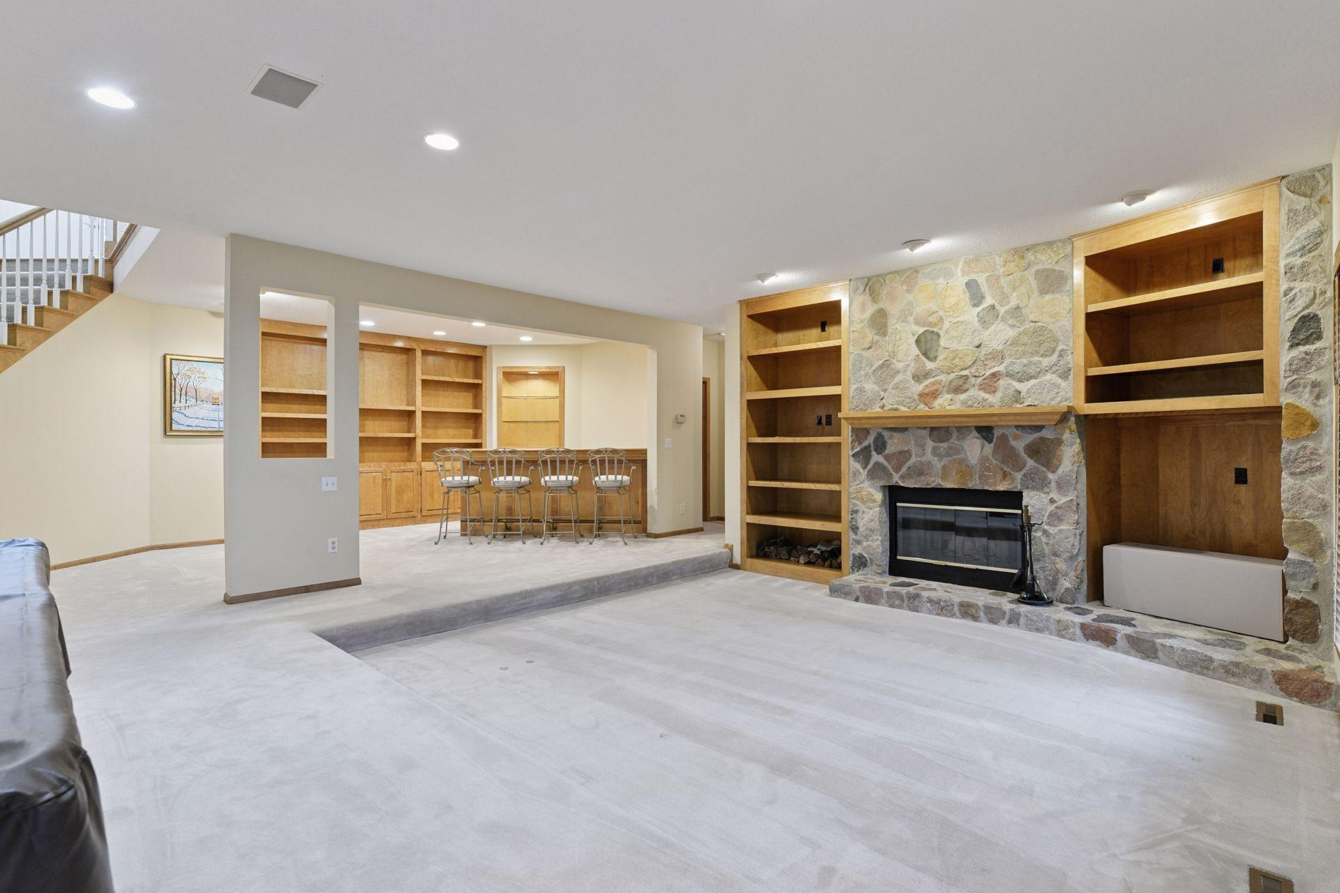 Excelsior, Minnesota, 55331, United States, 4 Bedrooms Bedrooms, ,4 BathroomsBathrooms,Residential,Active,1996287