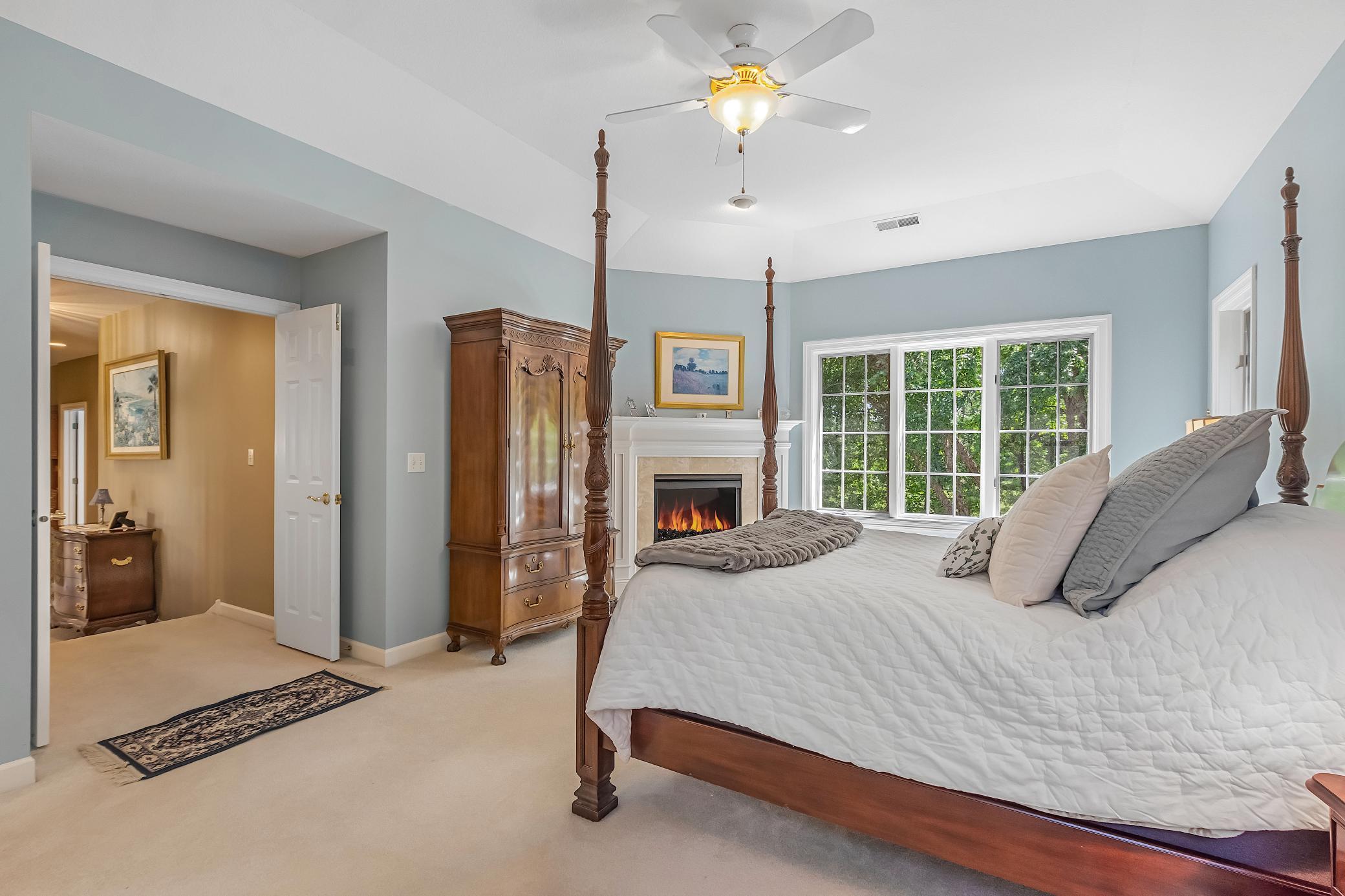 Stillwater, Minnesota, 55082, United States, 6 Bedrooms Bedrooms, ,5 BathroomsBathrooms,Residential,Active,1834479