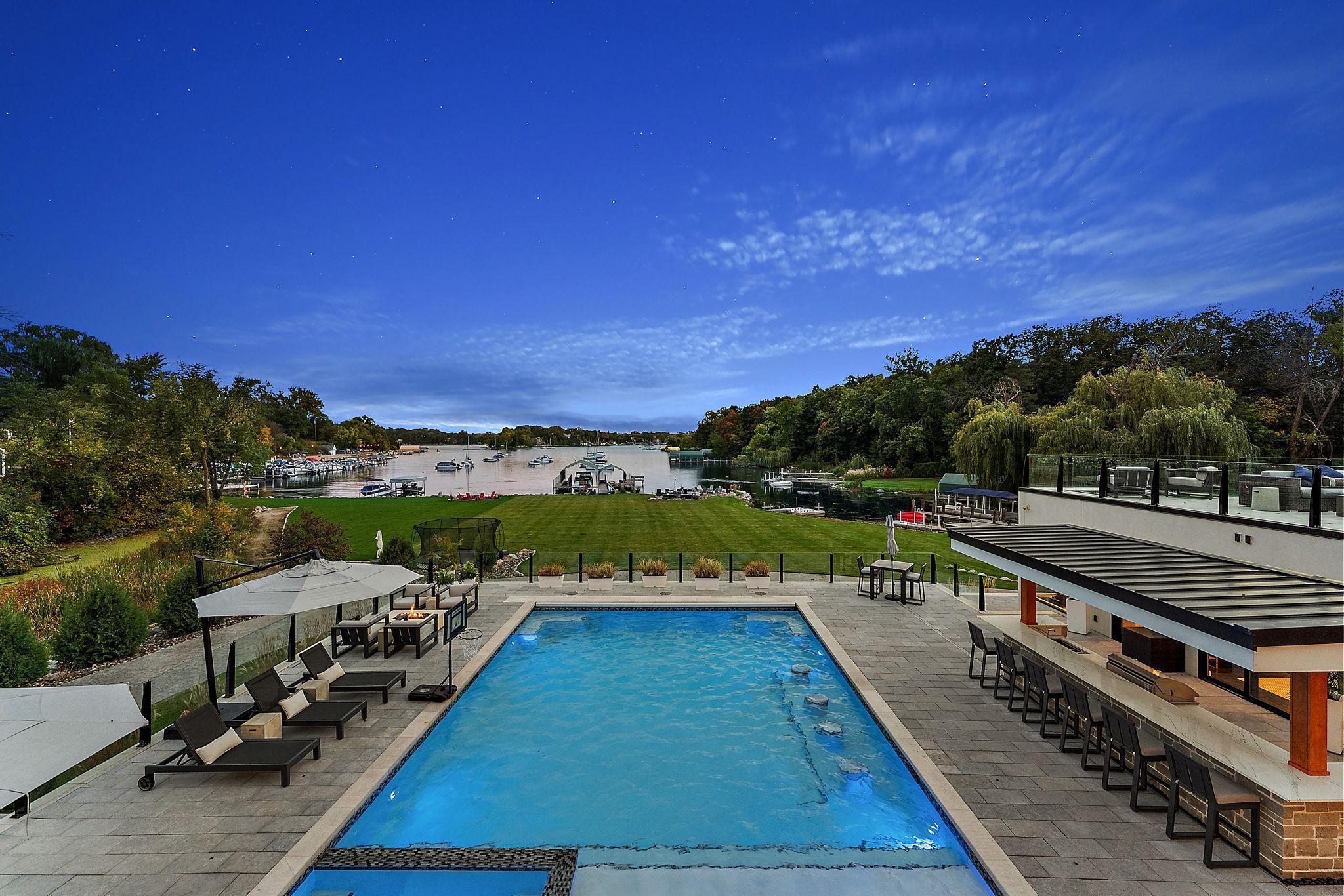 Wayzata, Minnesota, 55391, United States, 8 Bedrooms Bedrooms, ,11 BathroomsBathrooms,Residential,Active,1959932