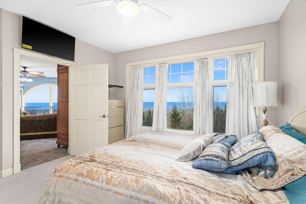 Two Harbors, Minnesota, 55616, United States, ,2 BathroomsBathrooms,Residential,Active,1849512