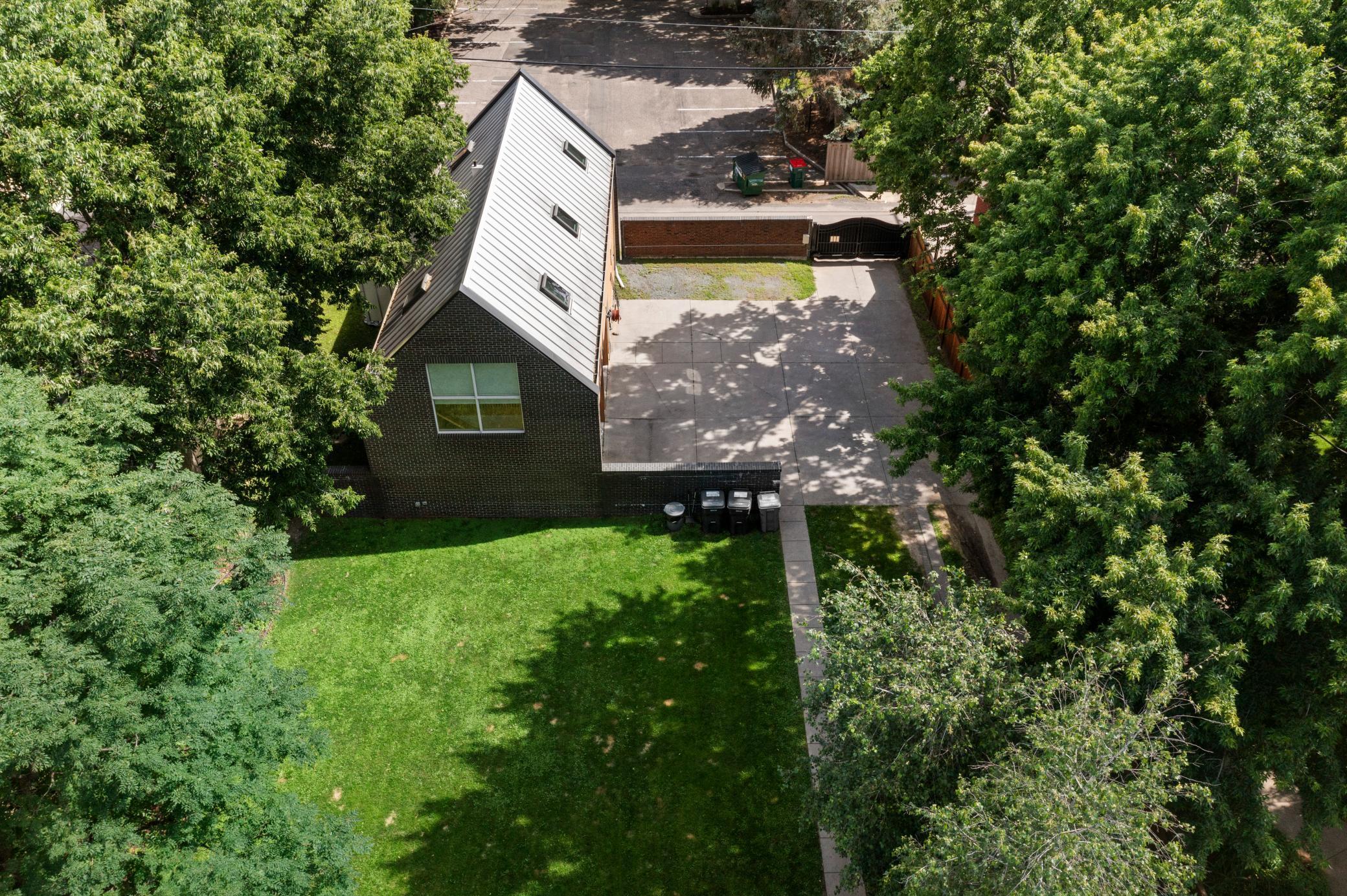 Saint Paul, Minnesota, 55105, United States, 6 Bedrooms Bedrooms, ,5 BathroomsBathrooms,Residential,Pending,2011867