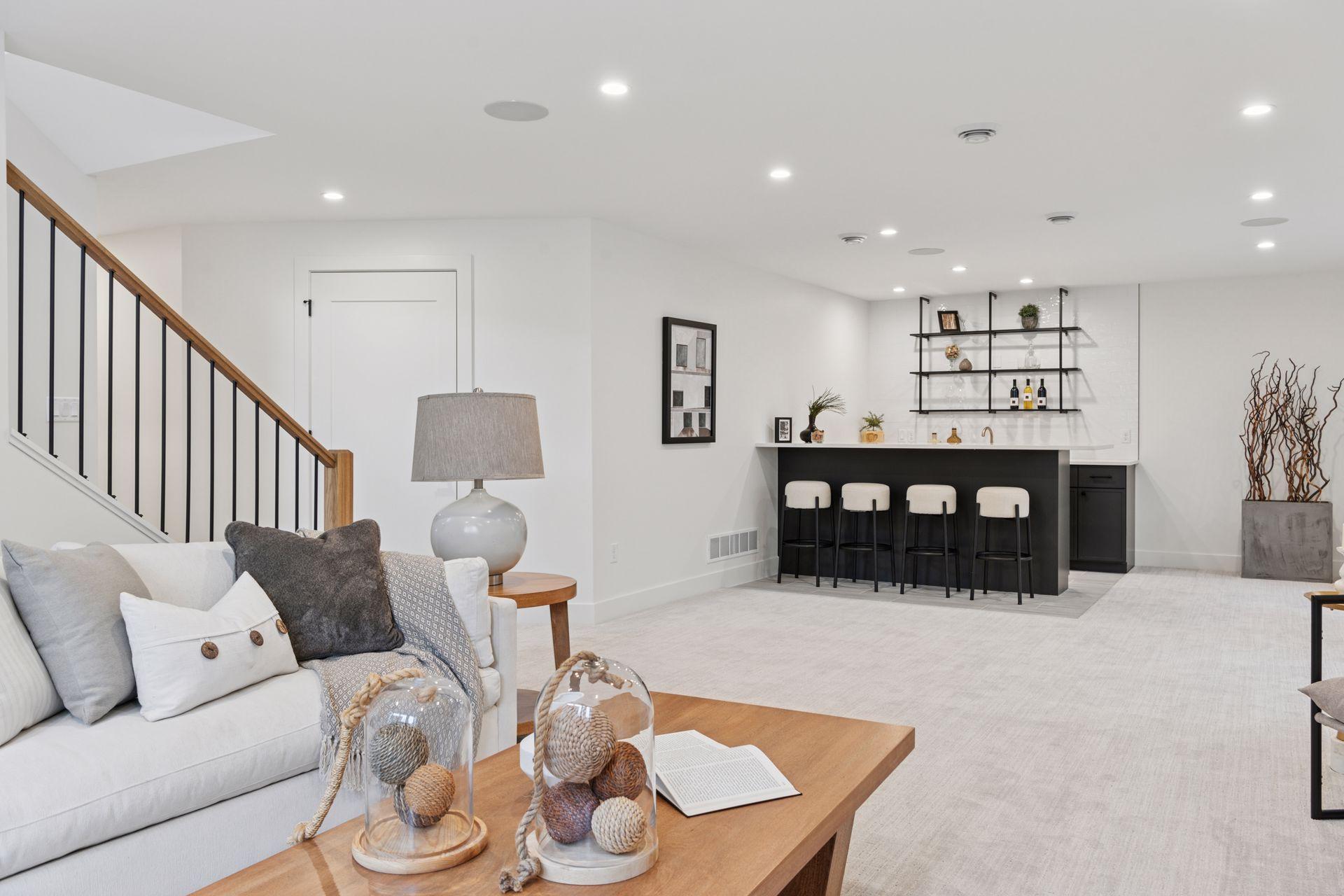 Edina, Minnesota, 55424, United States, 5 Bedrooms Bedrooms, ,5 BathroomsBathrooms,Residential,Active,1945477