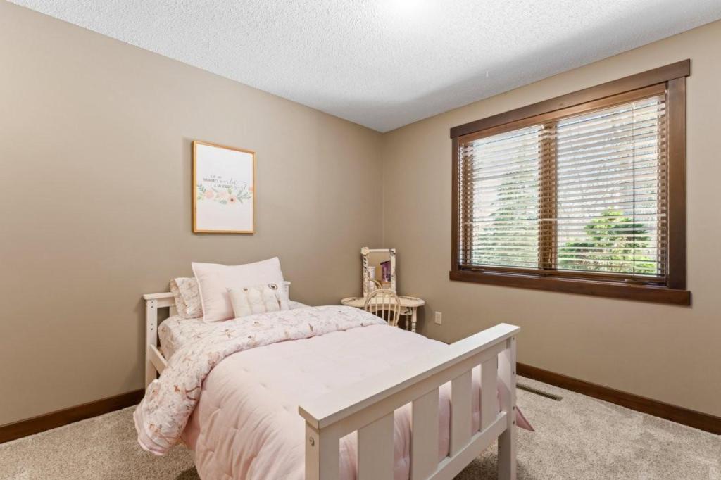 Rochester, Minnesota, 55902, United States, 5 Bedrooms Bedrooms, ,3 BathroomsBathrooms,Residential,Active,1899217