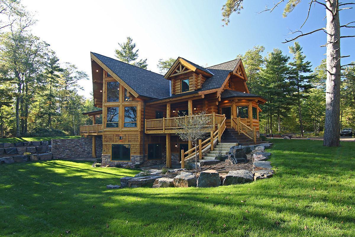 Hayward, Wisconsin, 54843, United States, 4 Bedrooms Bedrooms, ,4 BathroomsBathrooms,Residential,Active,1868126