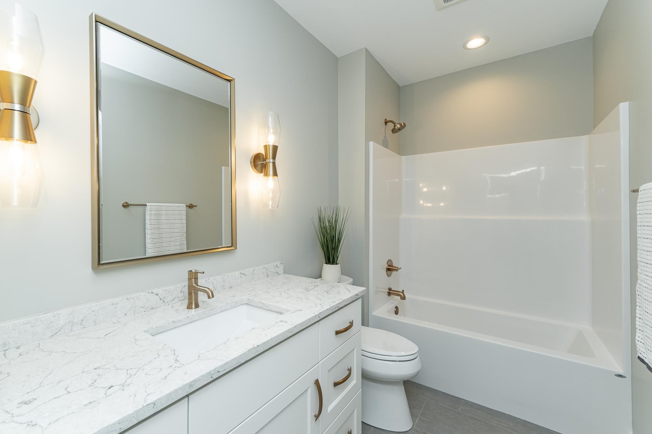 Rochester, Minnesota, 55902, United States, 6 Bedrooms Bedrooms, ,5 BathroomsBathrooms,Residential,Active,1936101