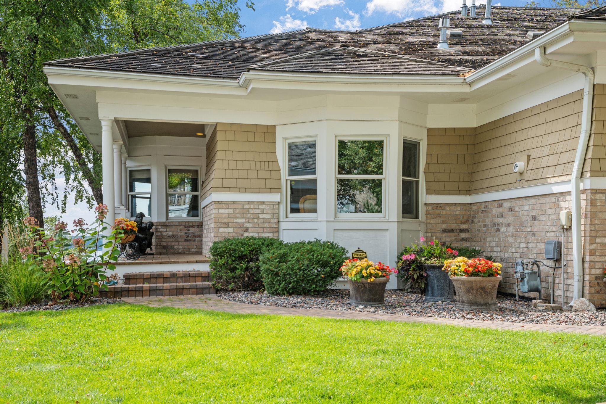 Wayzata, Minnesota, 55391, United States, 4 Bedrooms Bedrooms, ,3 BathroomsBathrooms,Residential,Active,1953718