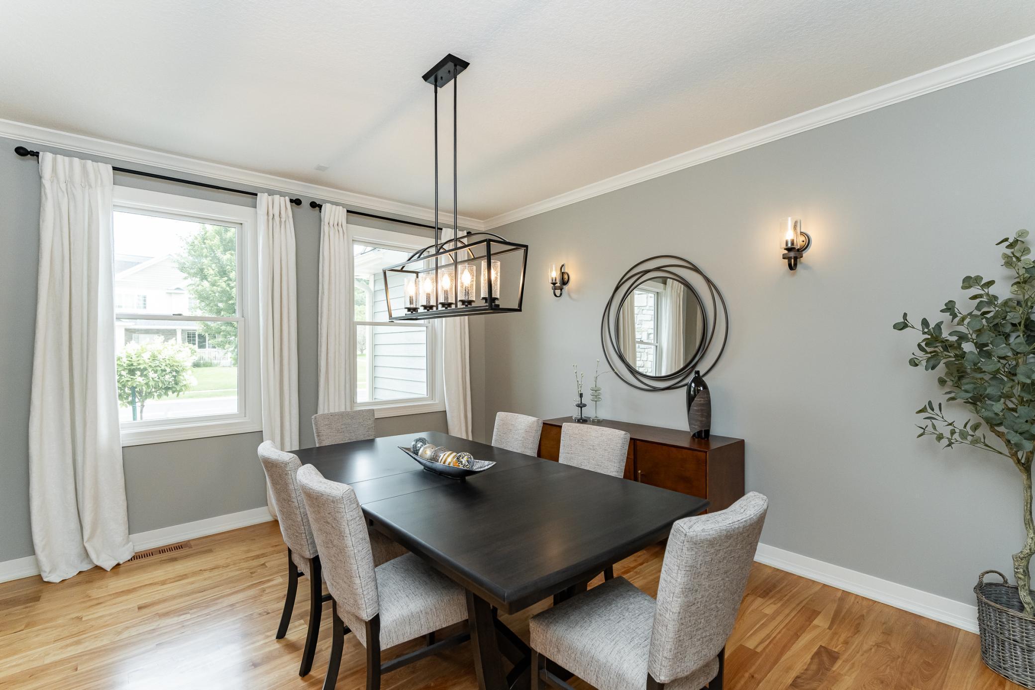 Rochester, Minnesota, 55902, United States, 6 Bedrooms Bedrooms, ,4 BathroomsBathrooms,Residential,Active,1888994