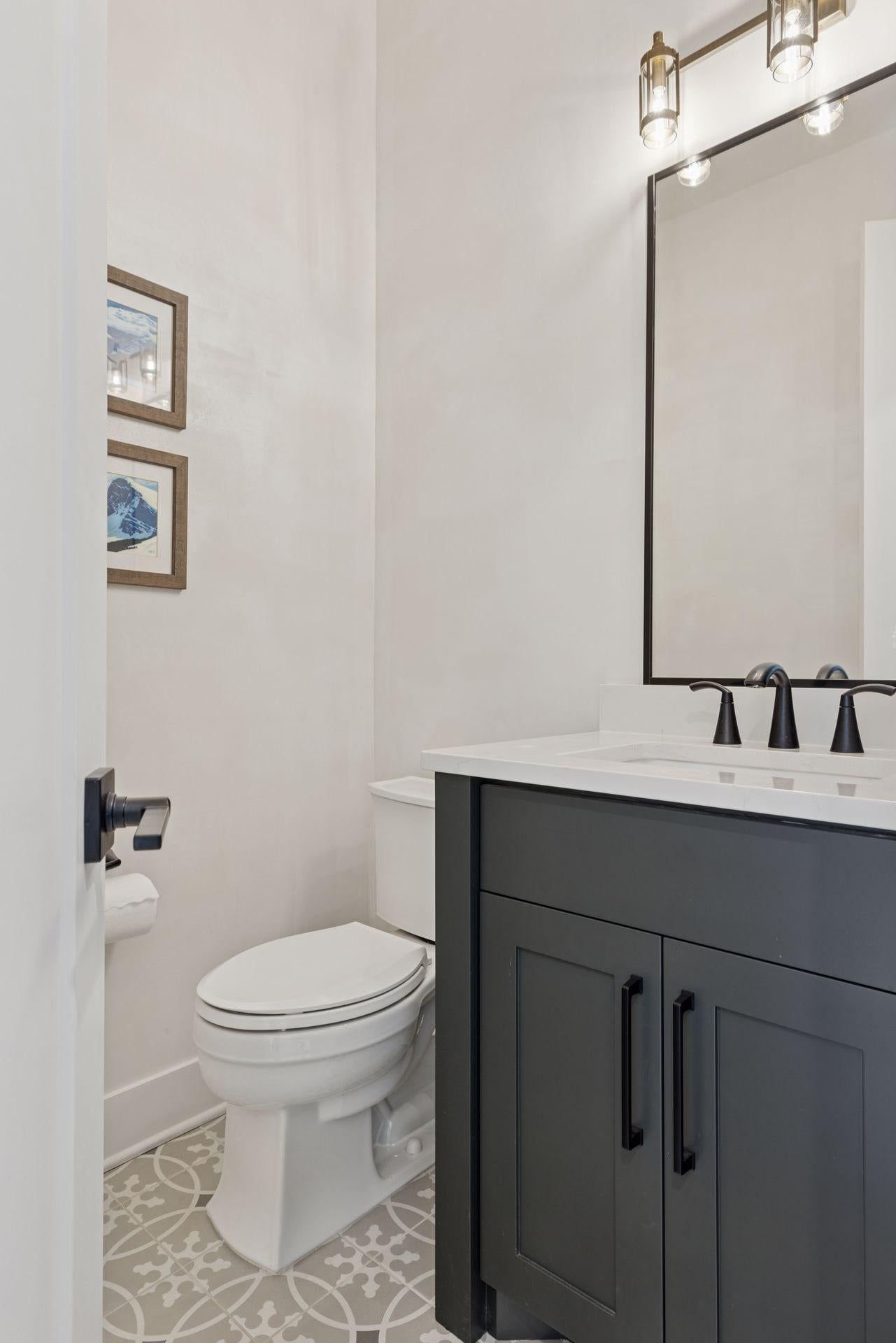 Lake Elmo, Minnesota, 55042, United States, 5 Bedrooms Bedrooms, ,5 BathroomsBathrooms,Residential,Active,2008692