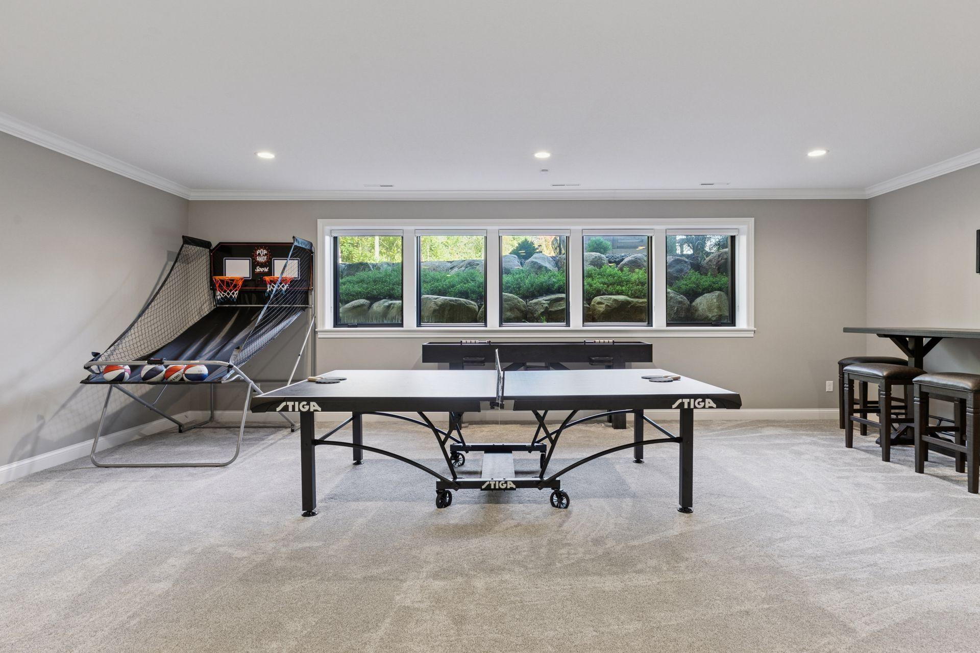 Rochester, Minnesota, 55902, United States, 4 Bedrooms Bedrooms, ,6 BathroomsBathrooms,Residential,Active,1953260