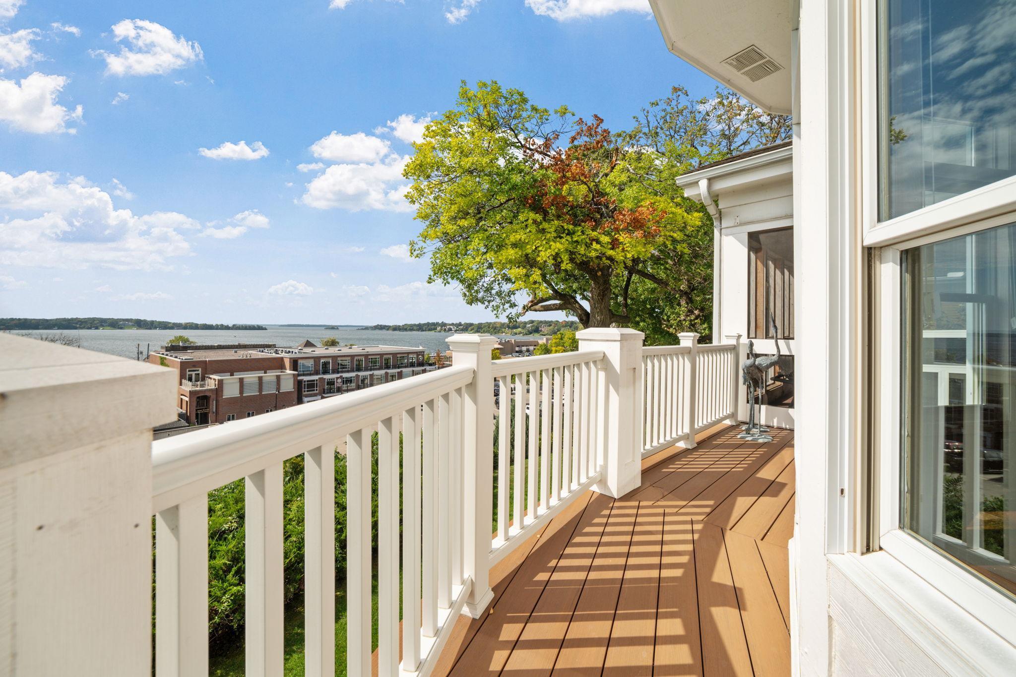 Wayzata, Minnesota, 55391, United States, 4 Bedrooms Bedrooms, ,3 BathroomsBathrooms,Residential,Active,1953718