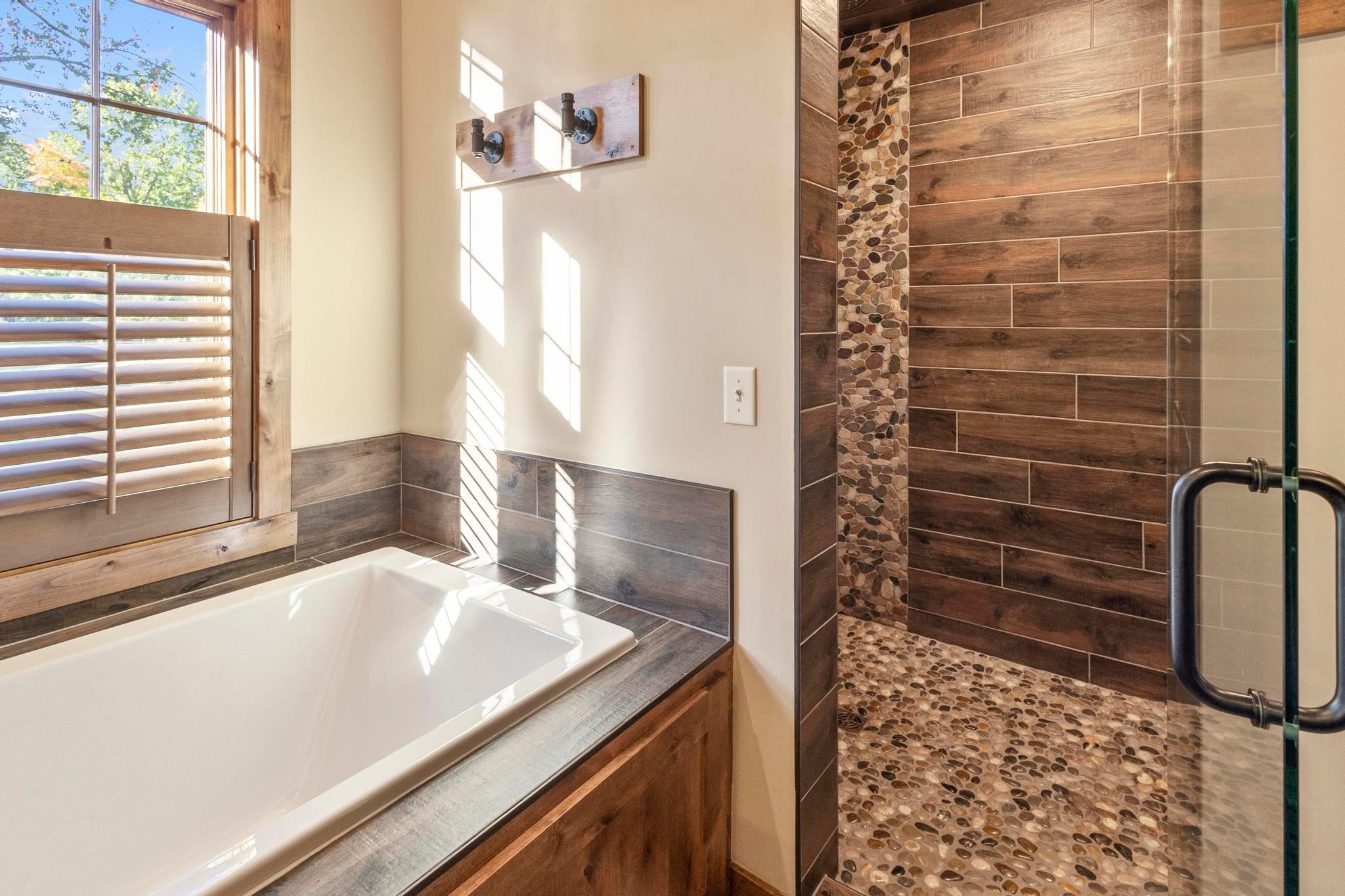 Excelsior, Minnesota, 55331, United States, 4 Bedrooms Bedrooms, ,4 BathroomsBathrooms,Residential,Active,1959542