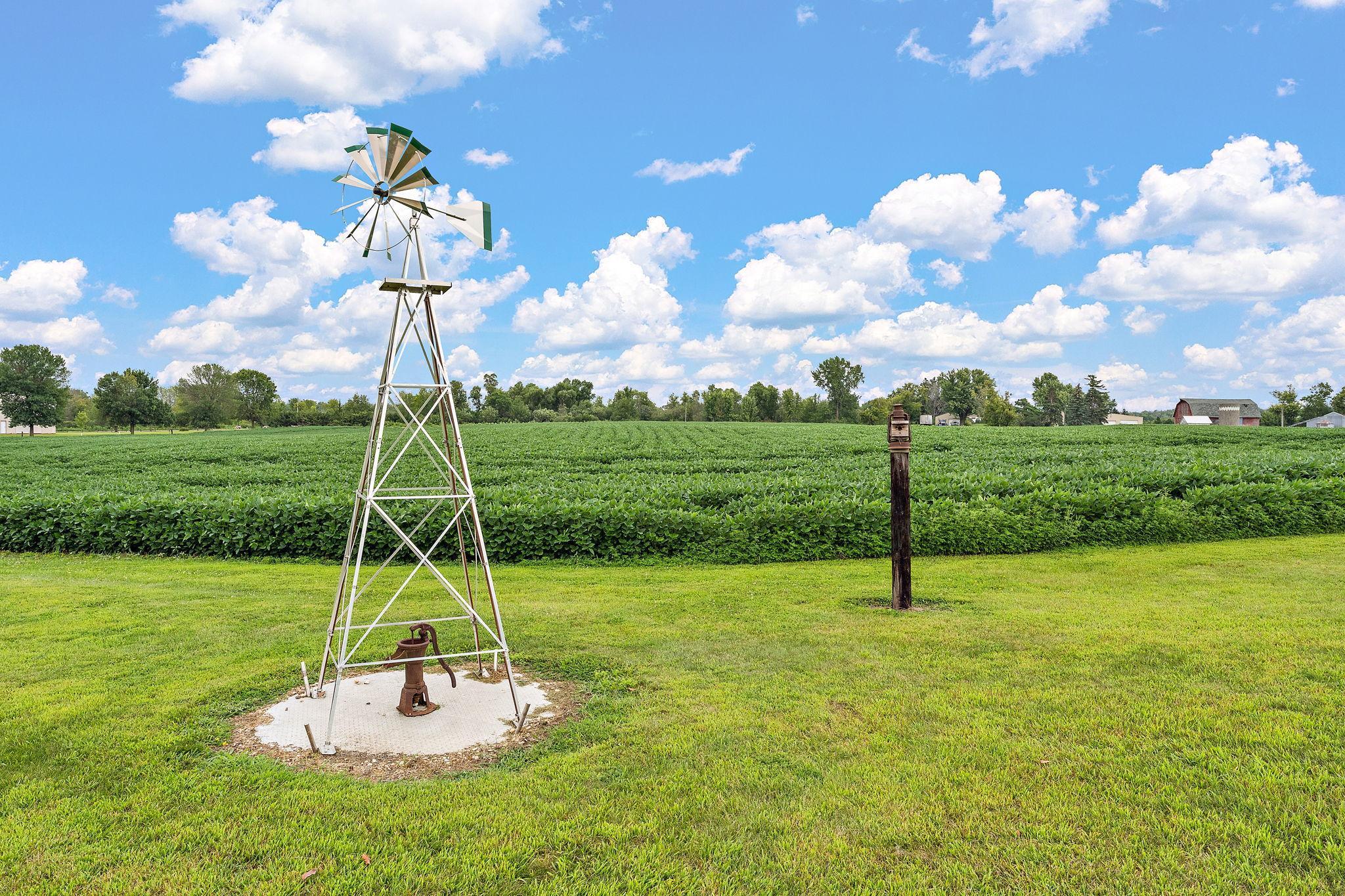 Faribault, Minnesota, 55021, United States, 4 Bedrooms Bedrooms, ,4 BathroomsBathrooms,Residential,Active,1909659