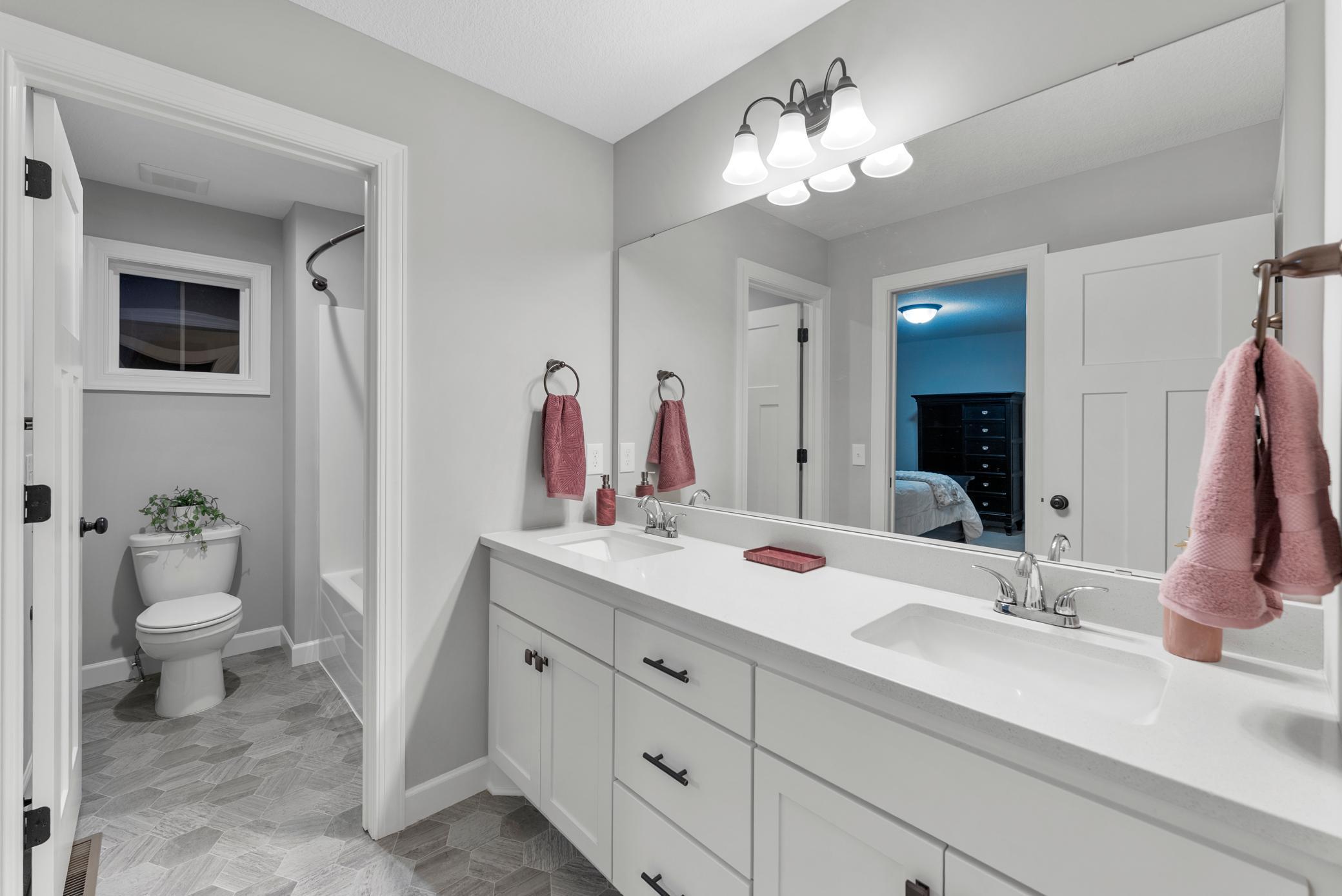 Andover, Minnesota, 55304, United States, 5 Bedrooms Bedrooms, ,5 BathroomsBathrooms,Residential,Active,1943833