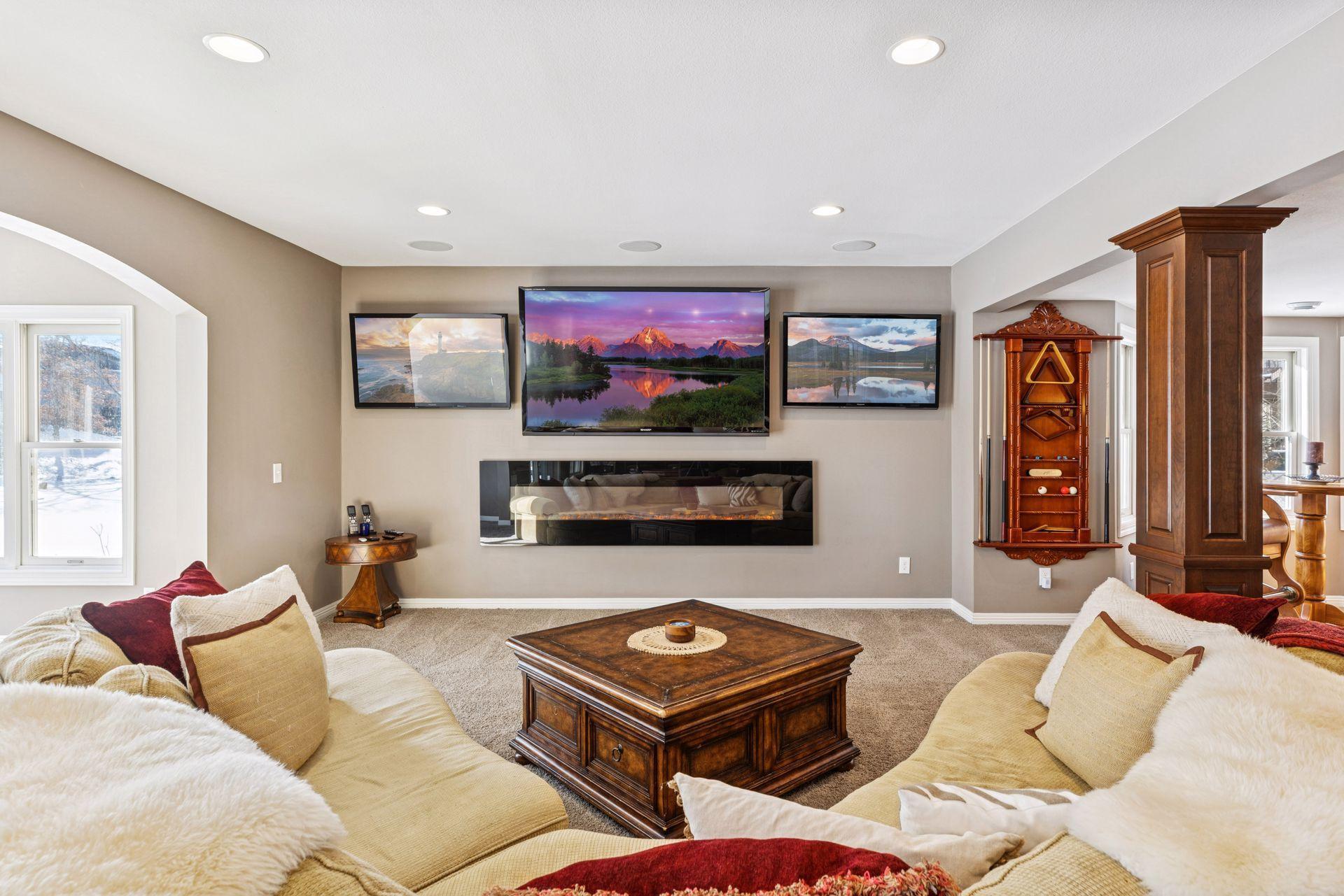 West Saint Paul, Minnesota, 55118, United States, 5 Bedrooms Bedrooms, ,5 BathroomsBathrooms,Residential,Active,2013431