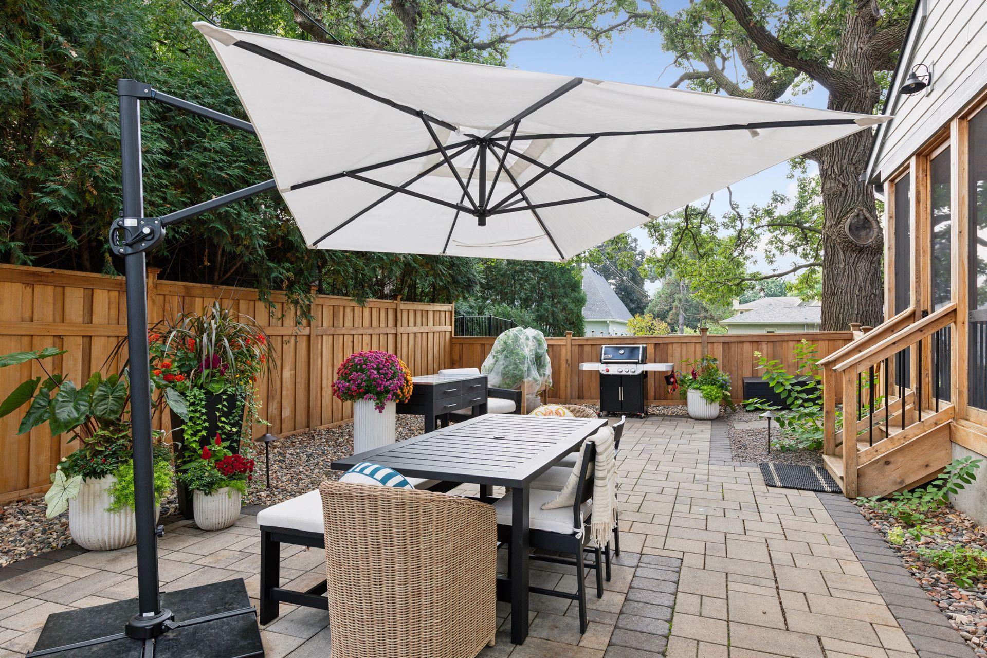 Edina, Minnesota, 55424, United States, 5 Bedrooms Bedrooms, ,5 BathroomsBathrooms,Residential,Active,1952315