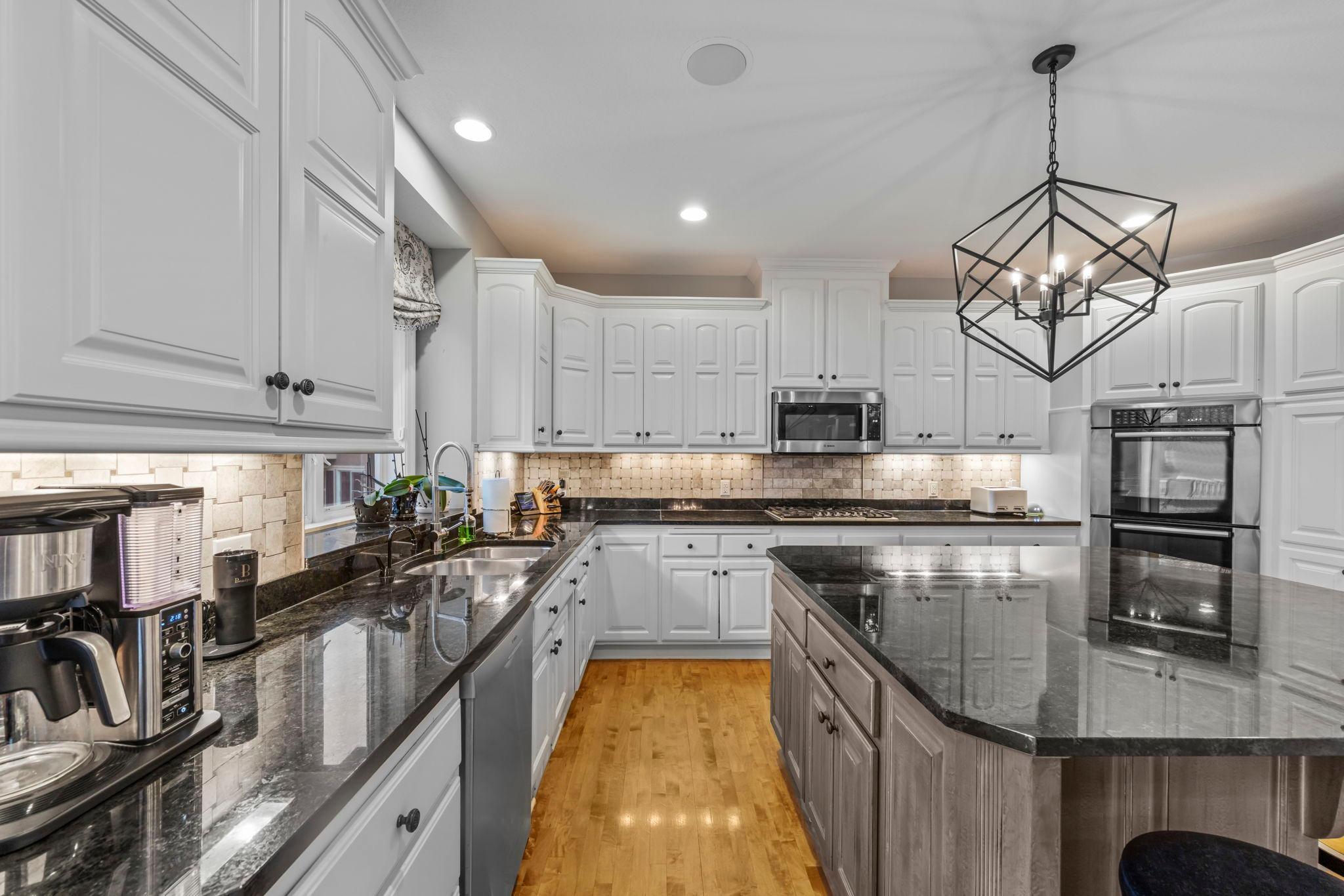 Eden Prairie, Minnesota, 55347, United States, 5 Bedrooms Bedrooms, ,6 BathroomsBathrooms,Residential,Active,1997621