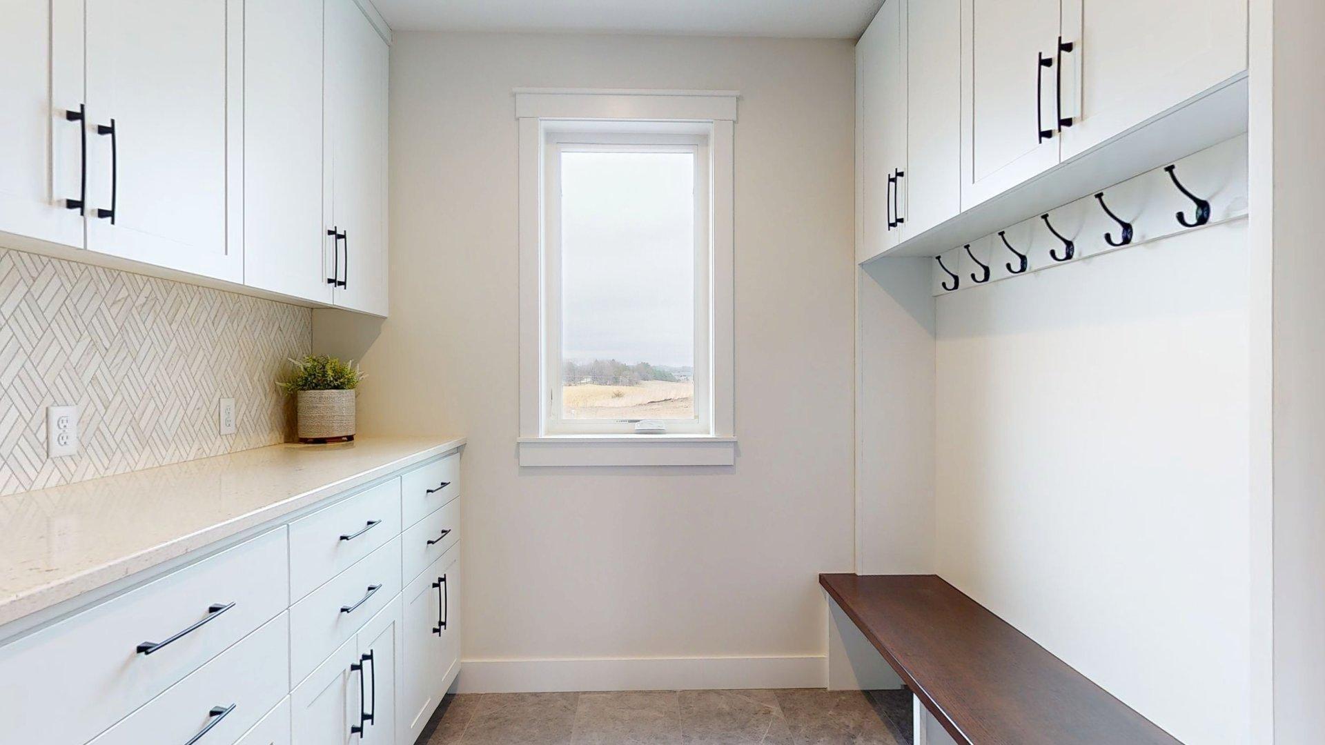 Rochester, Minnesota, 55901, United States, ,4 BathroomsBathrooms,Residential,Active,1853238