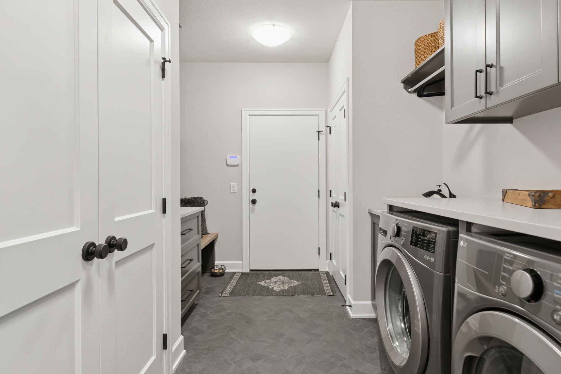 Saint Paul, Minnesota, 55127, United States, 2 Bedrooms Bedrooms, ,2 BathroomsBathrooms,Residential,Active,1953255