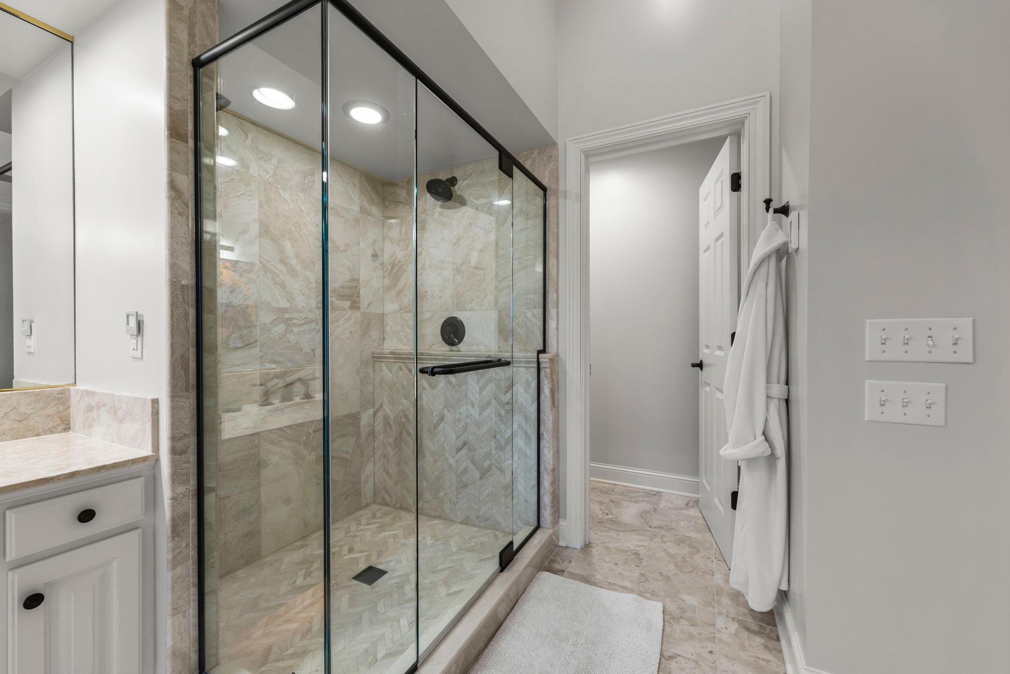 Eden Prairie, Minnesota, 55347, United States, 5 Bedrooms Bedrooms, ,6 BathroomsBathrooms,Residential,Active,1997621