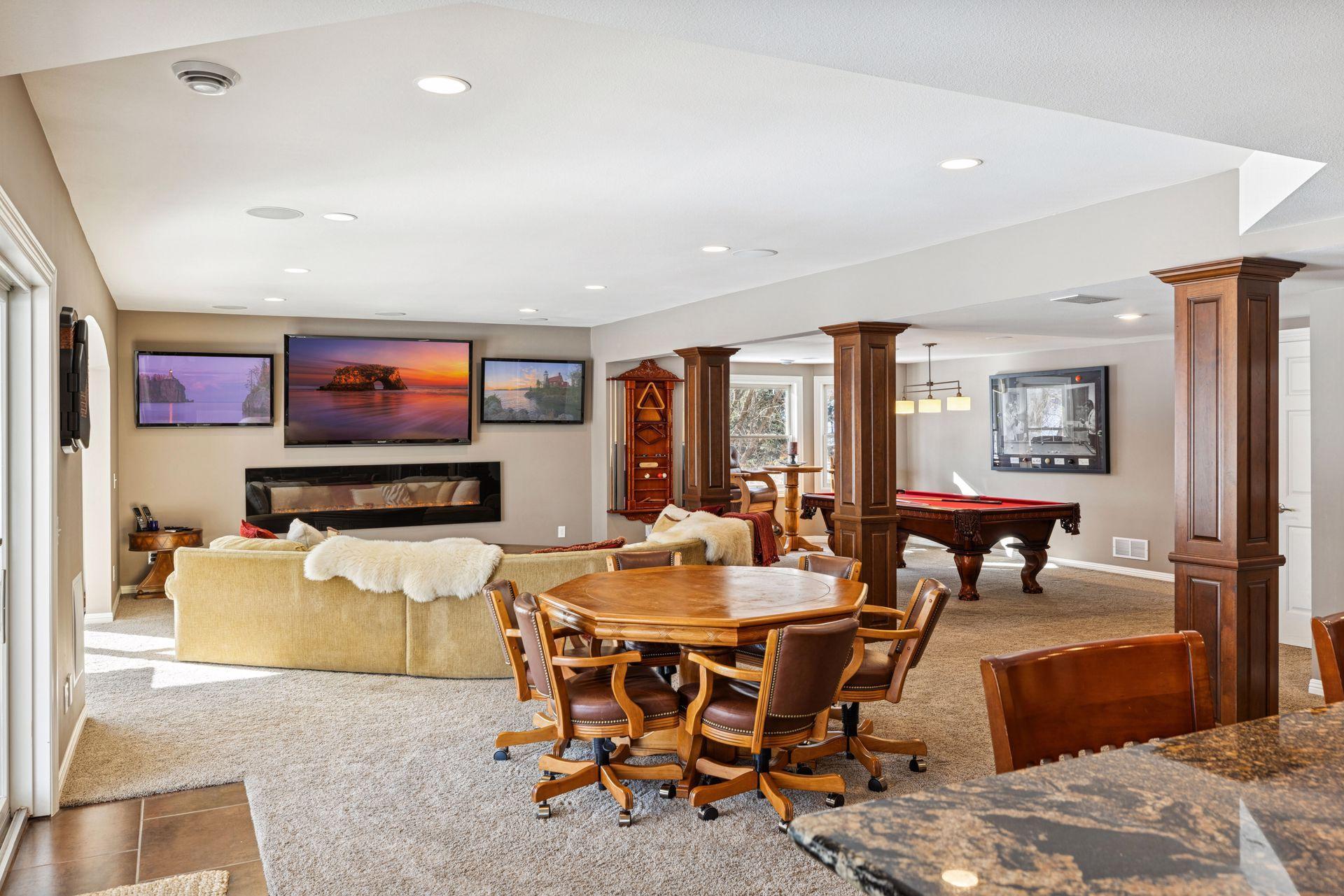 West Saint Paul, Minnesota, 55118, United States, 5 Bedrooms Bedrooms, ,5 BathroomsBathrooms,Residential,Active,2013431