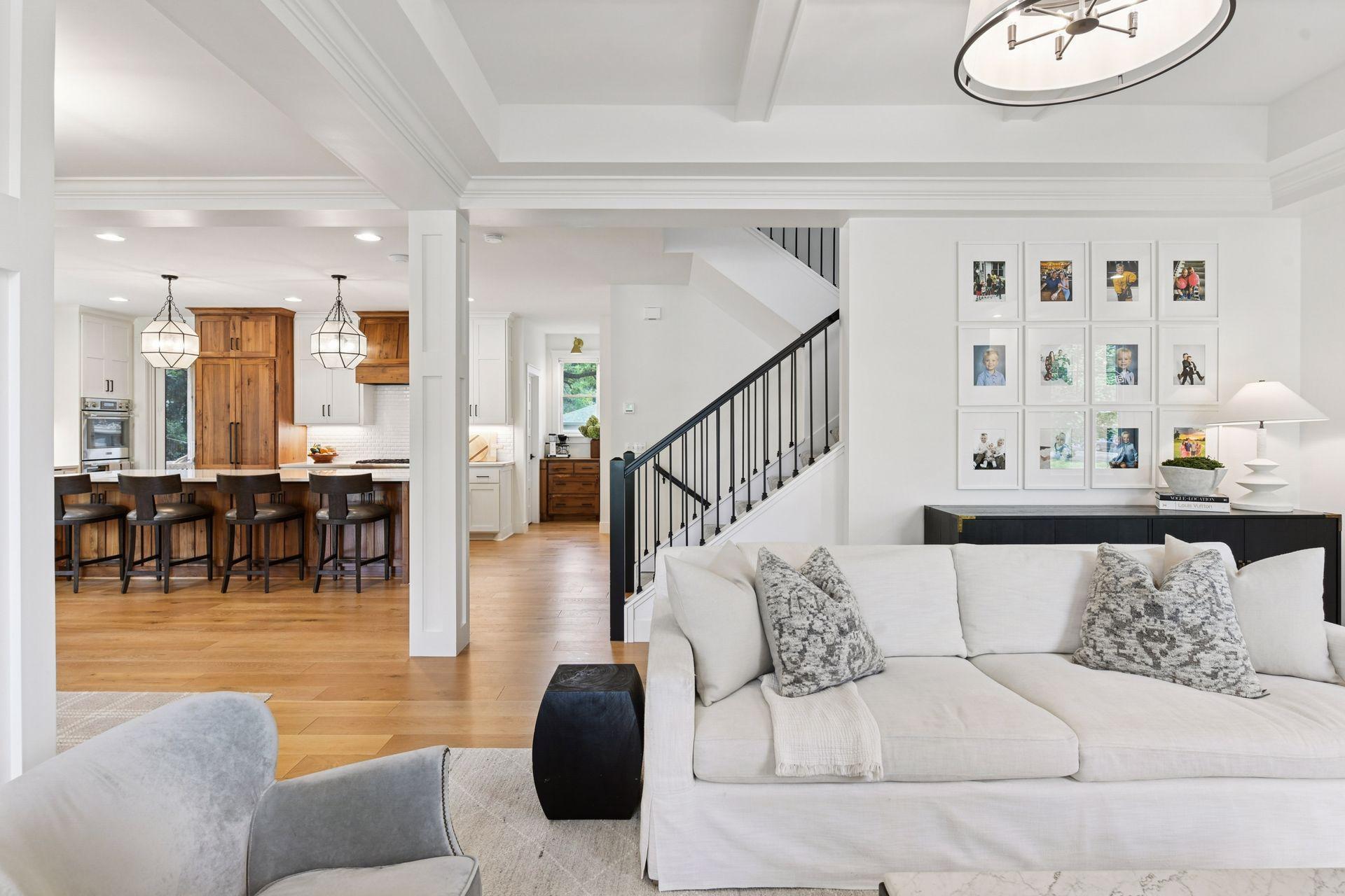 Edina, Minnesota, 55424, United States, 5 Bedrooms Bedrooms, ,5 BathroomsBathrooms,Residential,Active,1952315