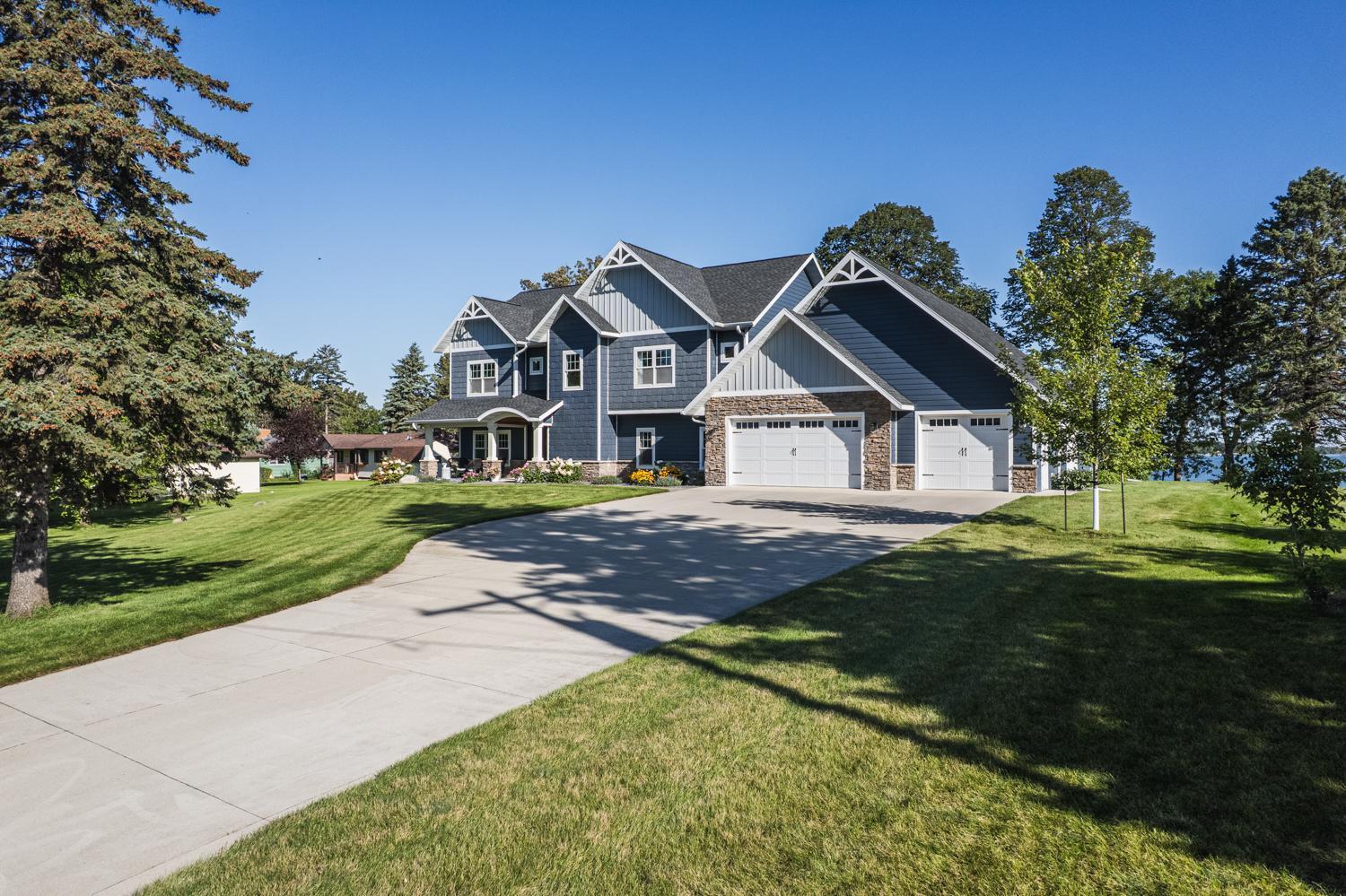 Detroit Lakes, Minnesota, 56501, United States, 6 Bedrooms Bedrooms, ,4 BathroomsBathrooms,Residential,Active,1798172