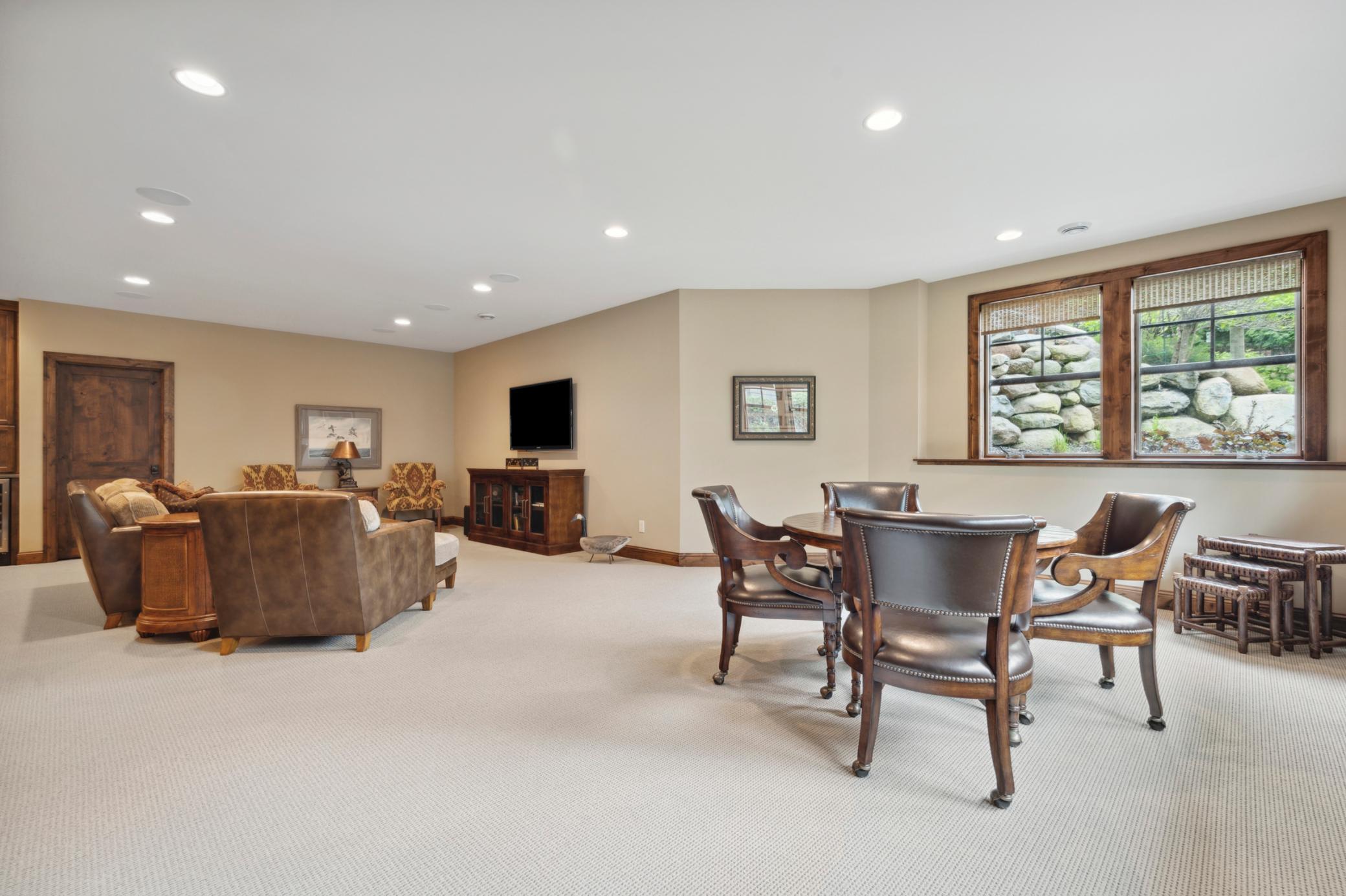 Wayzata, Minnesota, 55391, United States, 3 Bedrooms Bedrooms, ,4 BathroomsBathrooms,Residential,Active,1764465