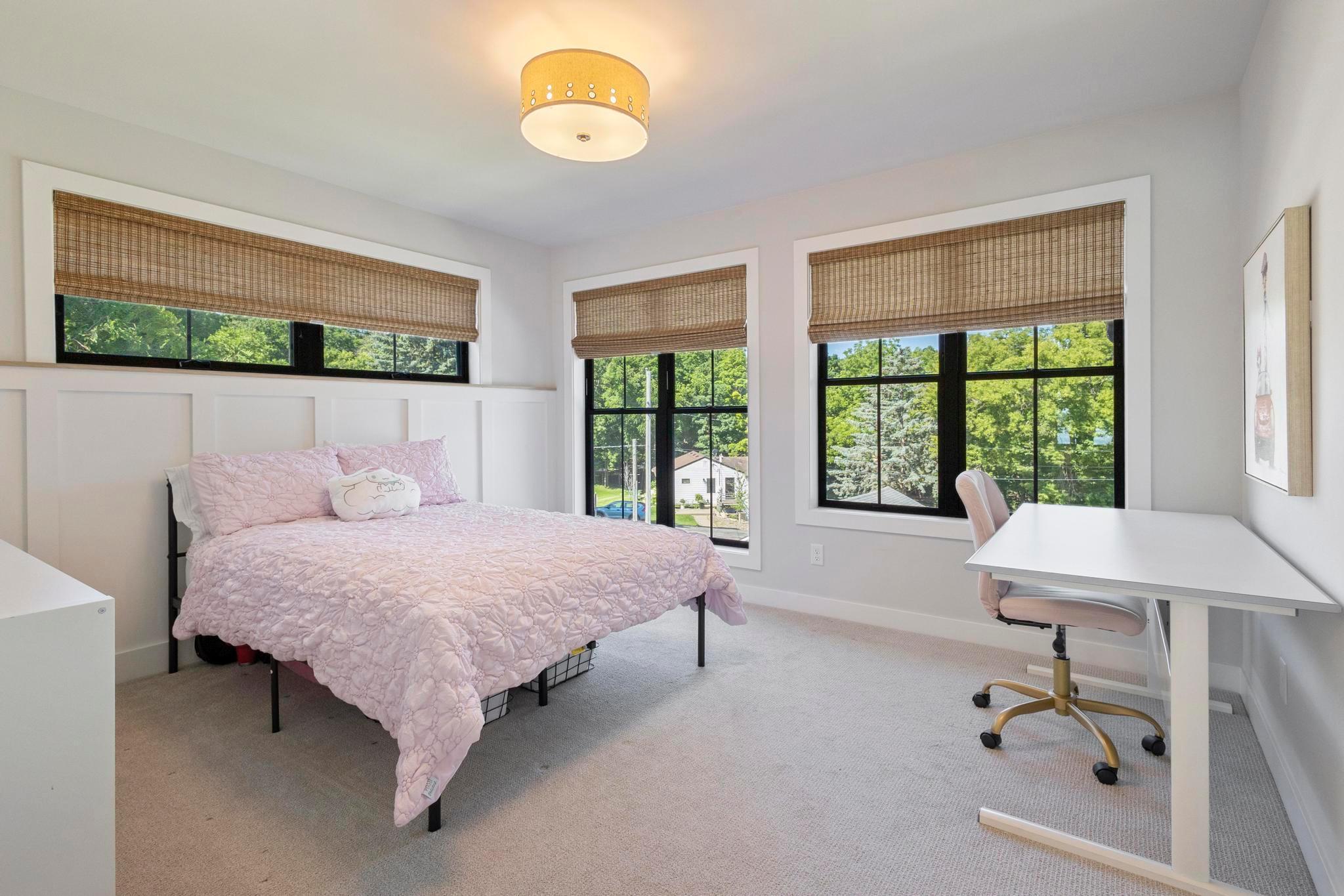 Excelsior, Minnesota, 55331, United States, 5 Bedrooms Bedrooms, ,5 BathroomsBathrooms,Residential,Active,1880009