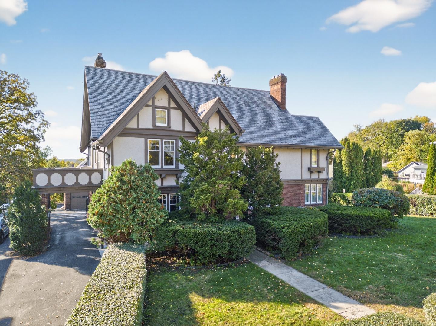 Rochester, Minnesota, 55902, United States, 7 Bedrooms Bedrooms, ,7 BathroomsBathrooms,Residential,Active,1973275