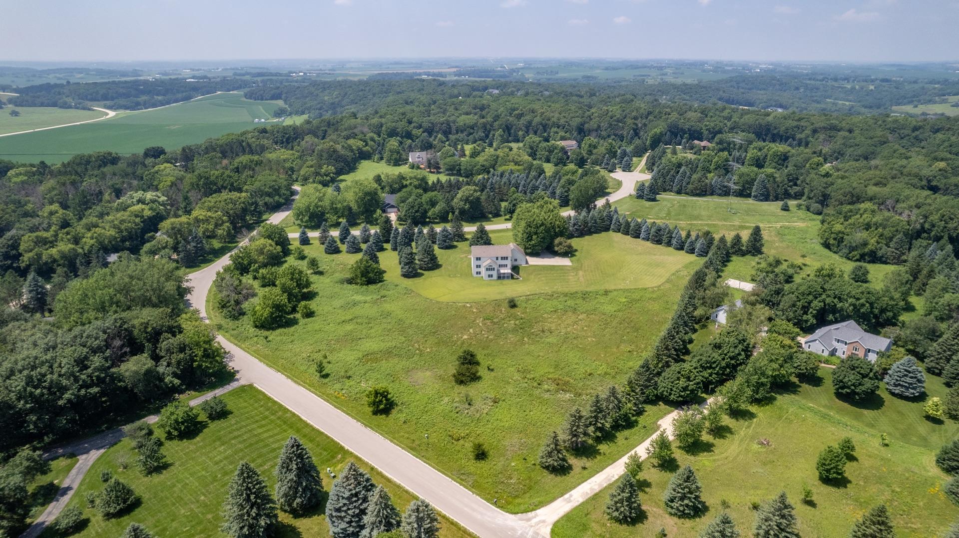 Rochester, Minnesota, 55902, United States, 5 Bedrooms Bedrooms, ,4 BathroomsBathrooms,Residential,Active,1902957