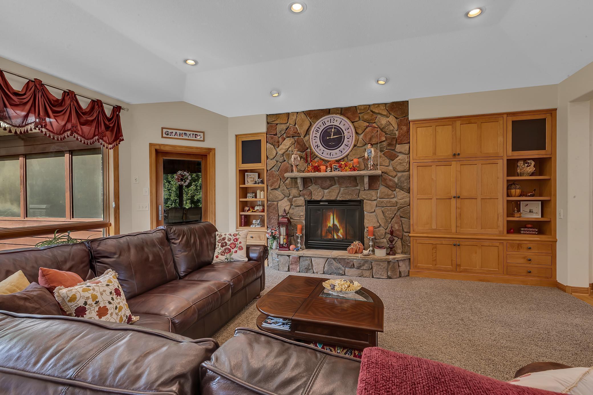 Saint Cloud, Minnesota, 56301, United States, 4 Bedrooms Bedrooms, ,3 BathroomsBathrooms,Residential,Active,1952283